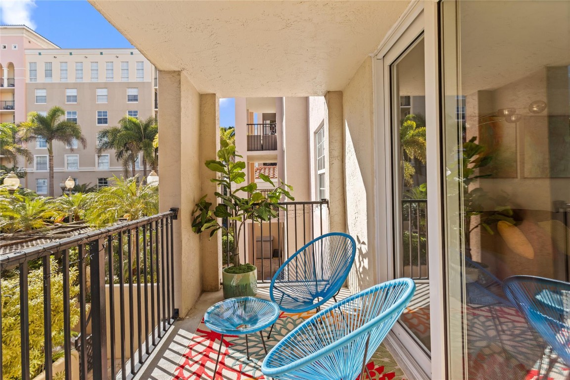 LAS OLAS BY THE RIVER CON - Residential