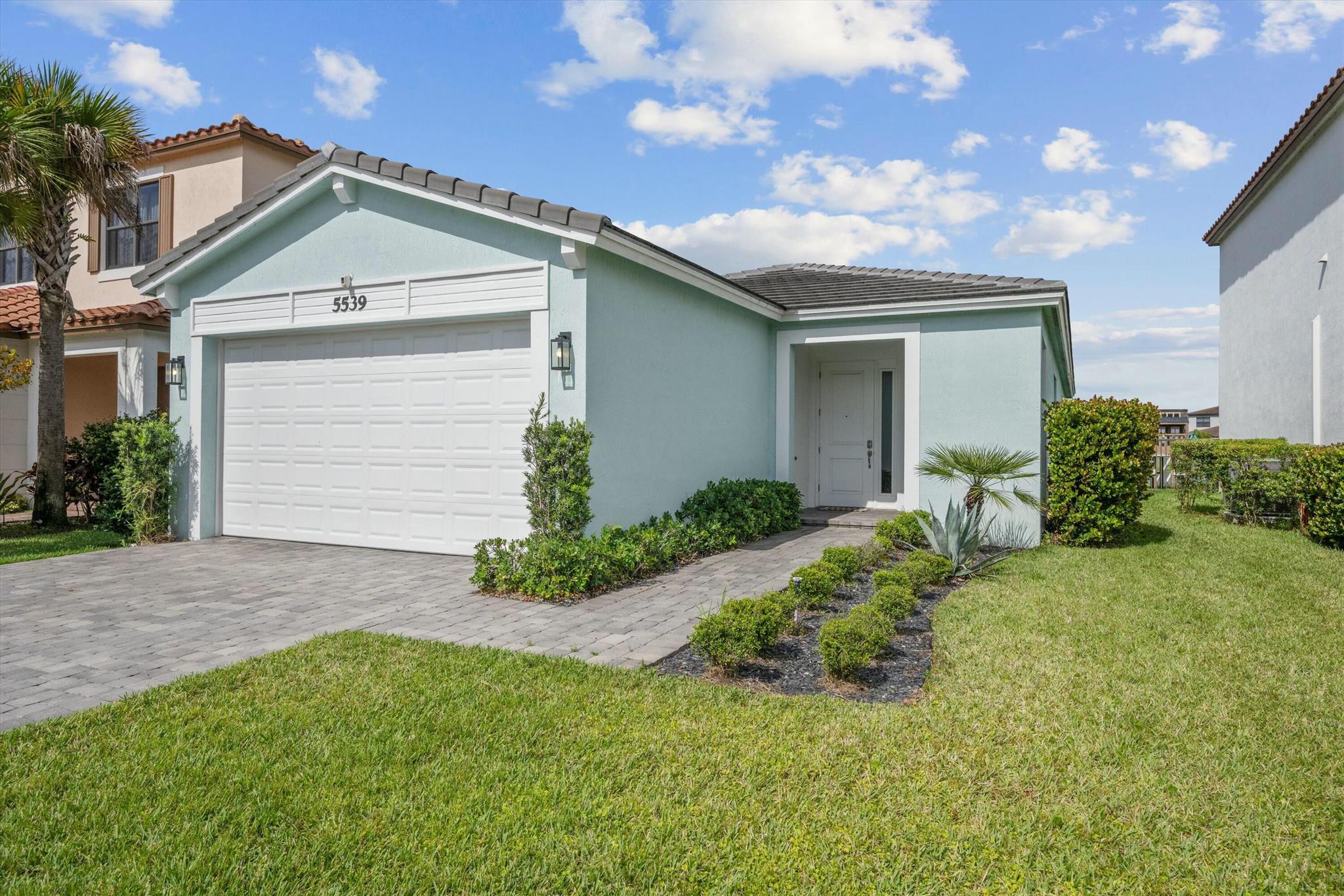 5539 Quiet Lake Place