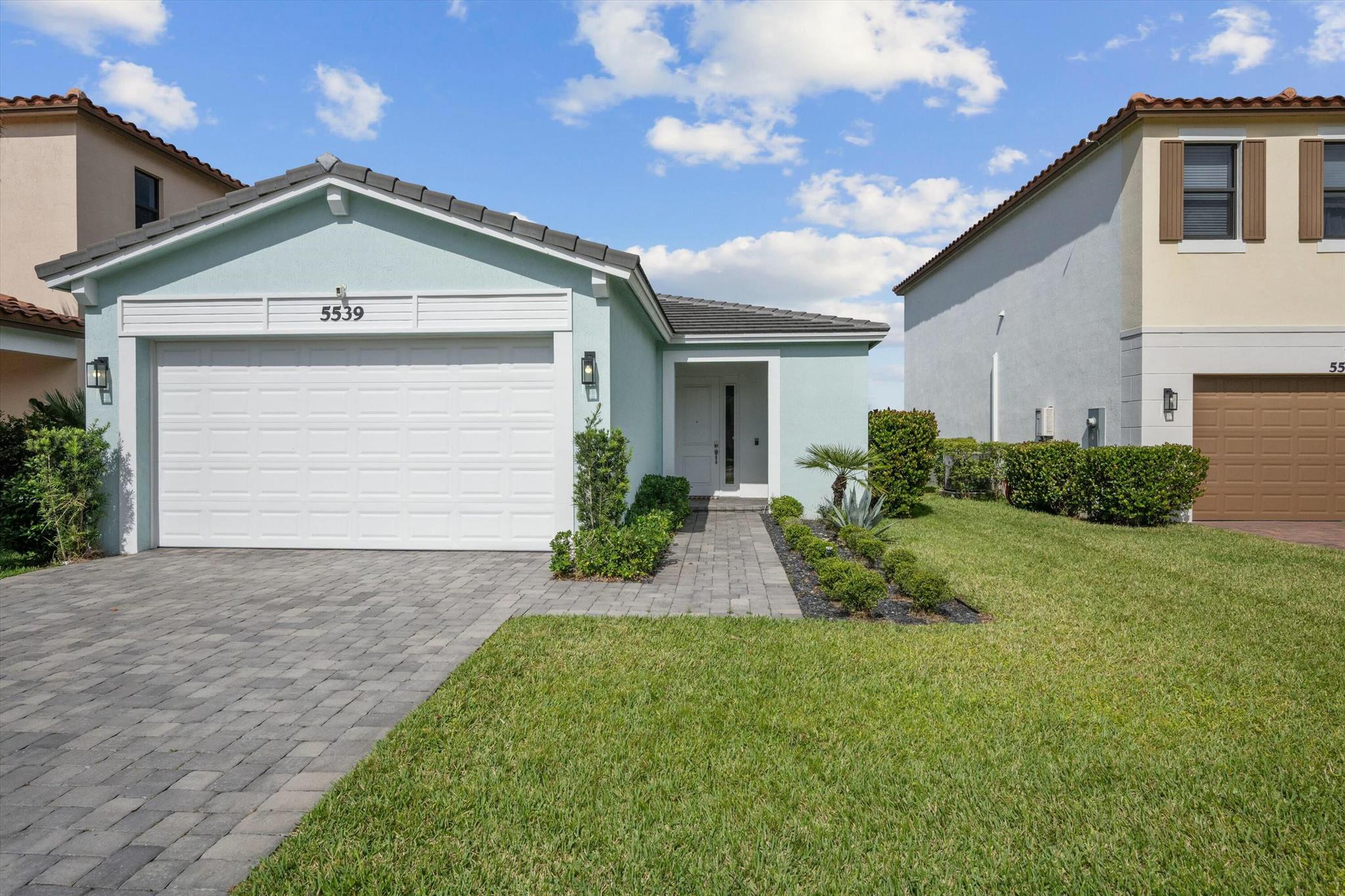 5539 Quiet Lake Place