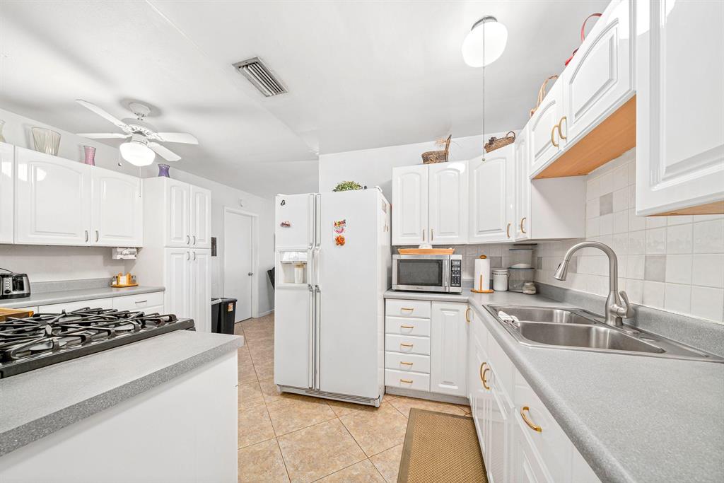 SEMINOLE MANOR 2 - Residential