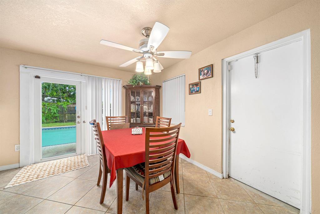 SEMINOLE MANOR 2 - Residential