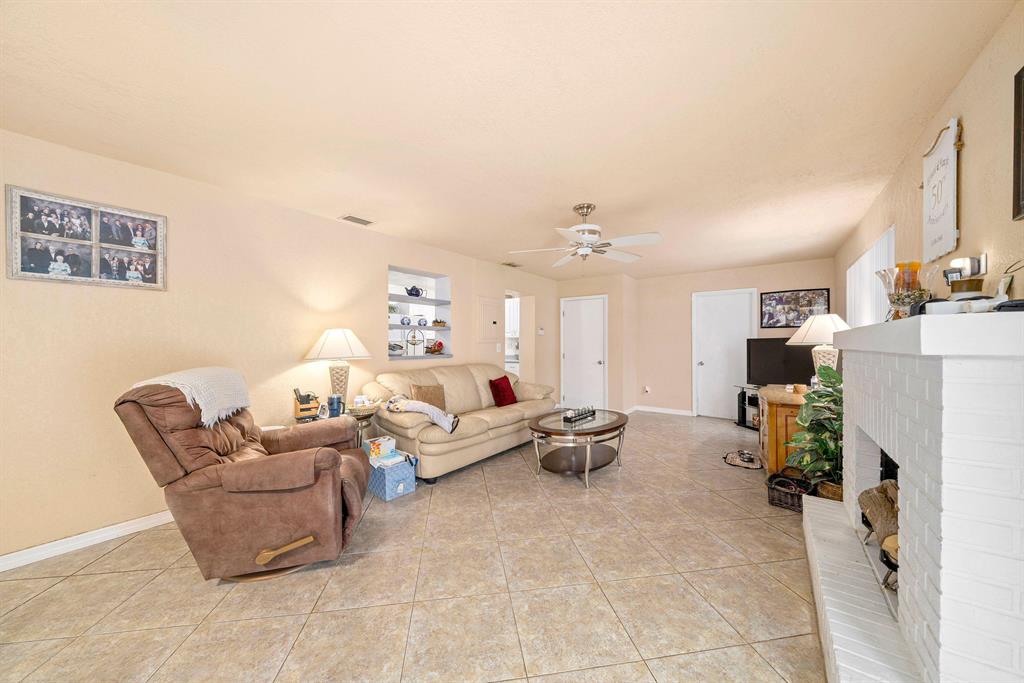 SEMINOLE MANOR 2 - Residential