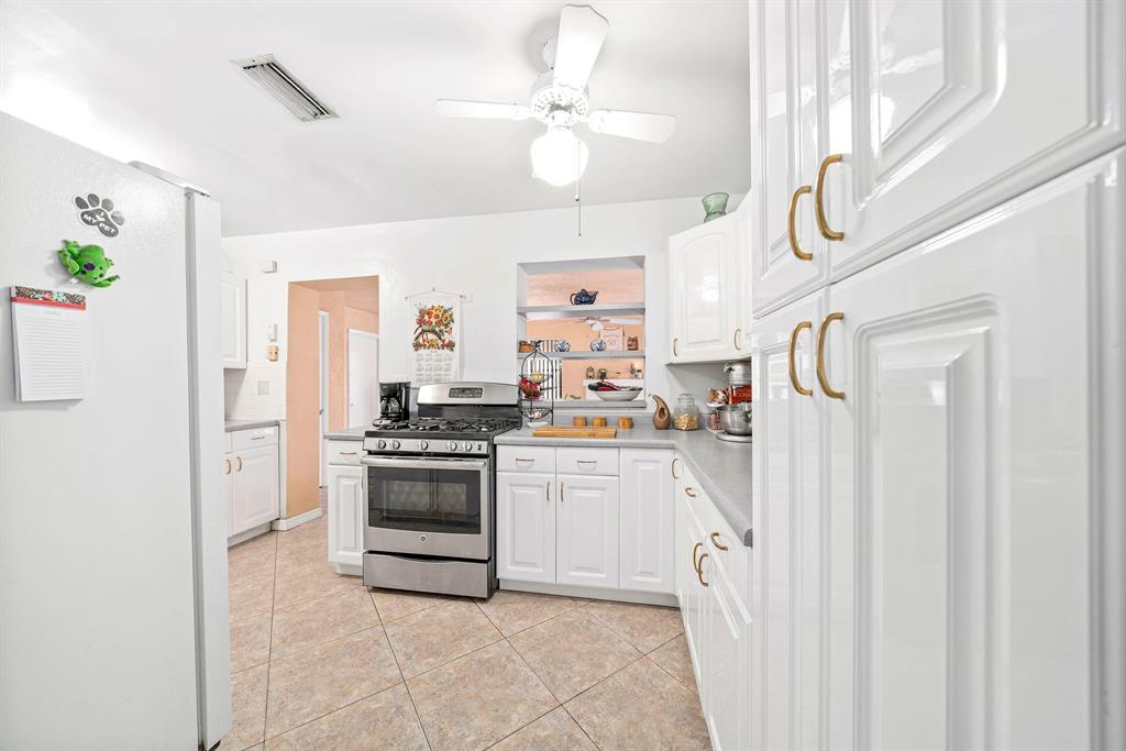 SEMINOLE MANOR 2 - Residential