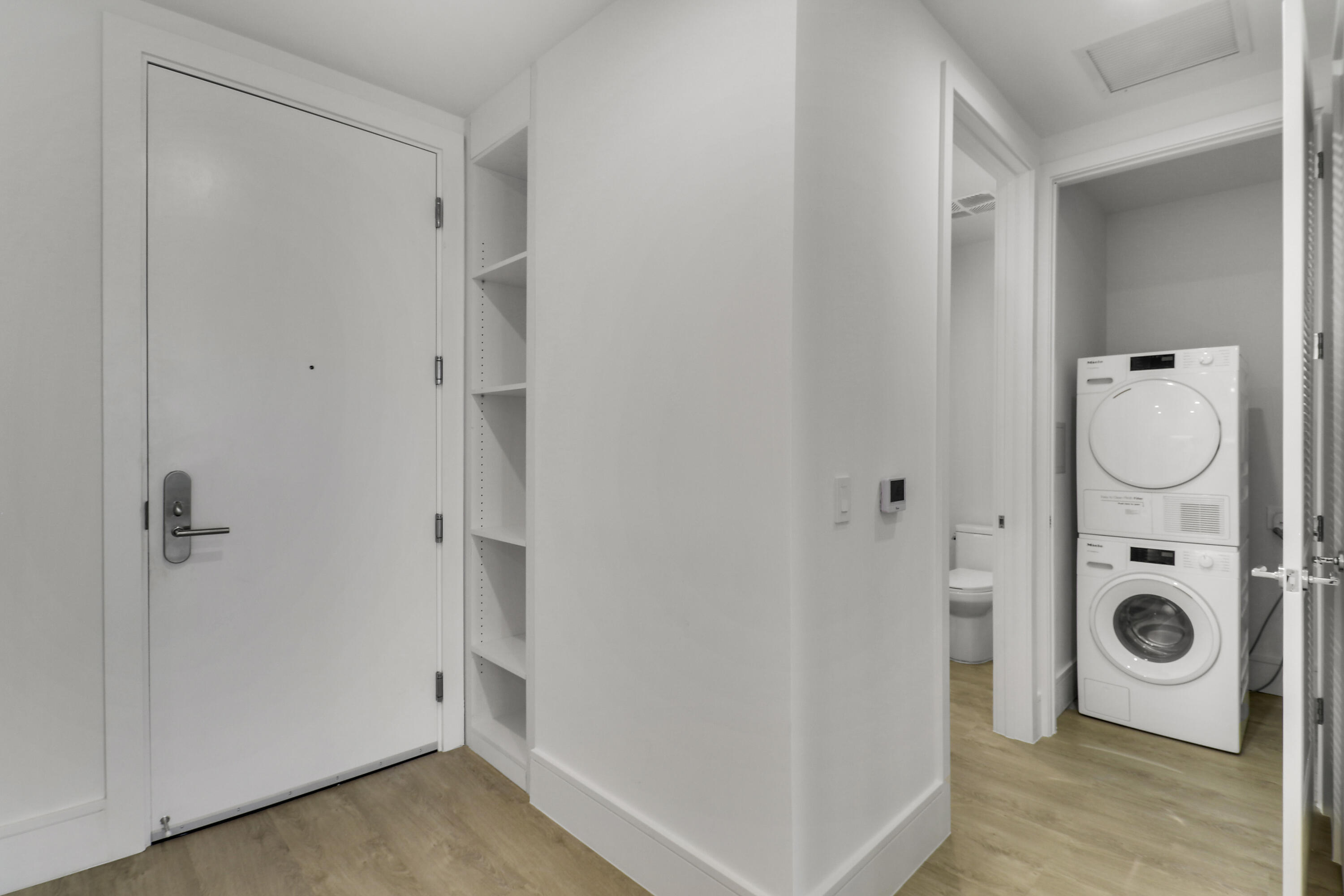 NAUTILUS 220 CONDO - Residential