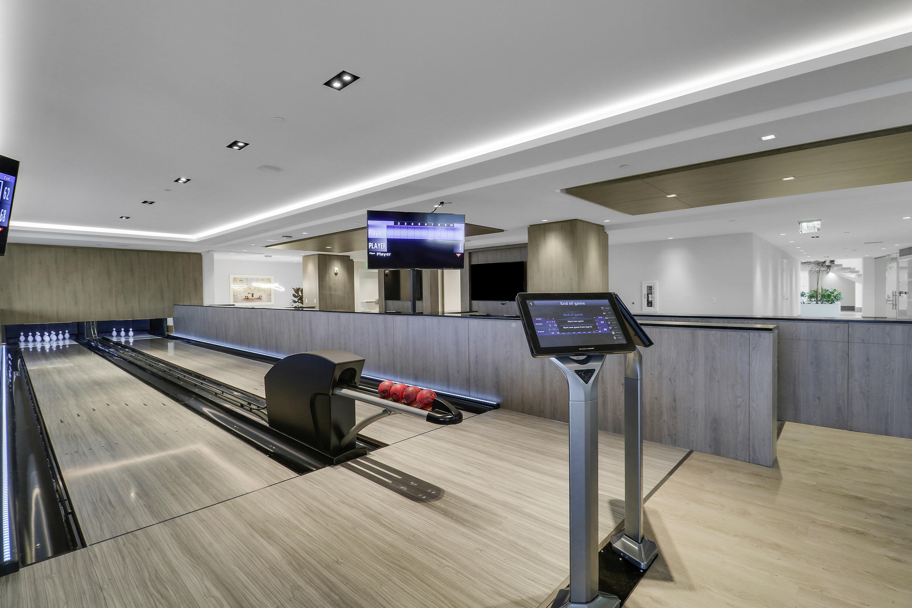 NAUTILUS 220 CONDO - Residential