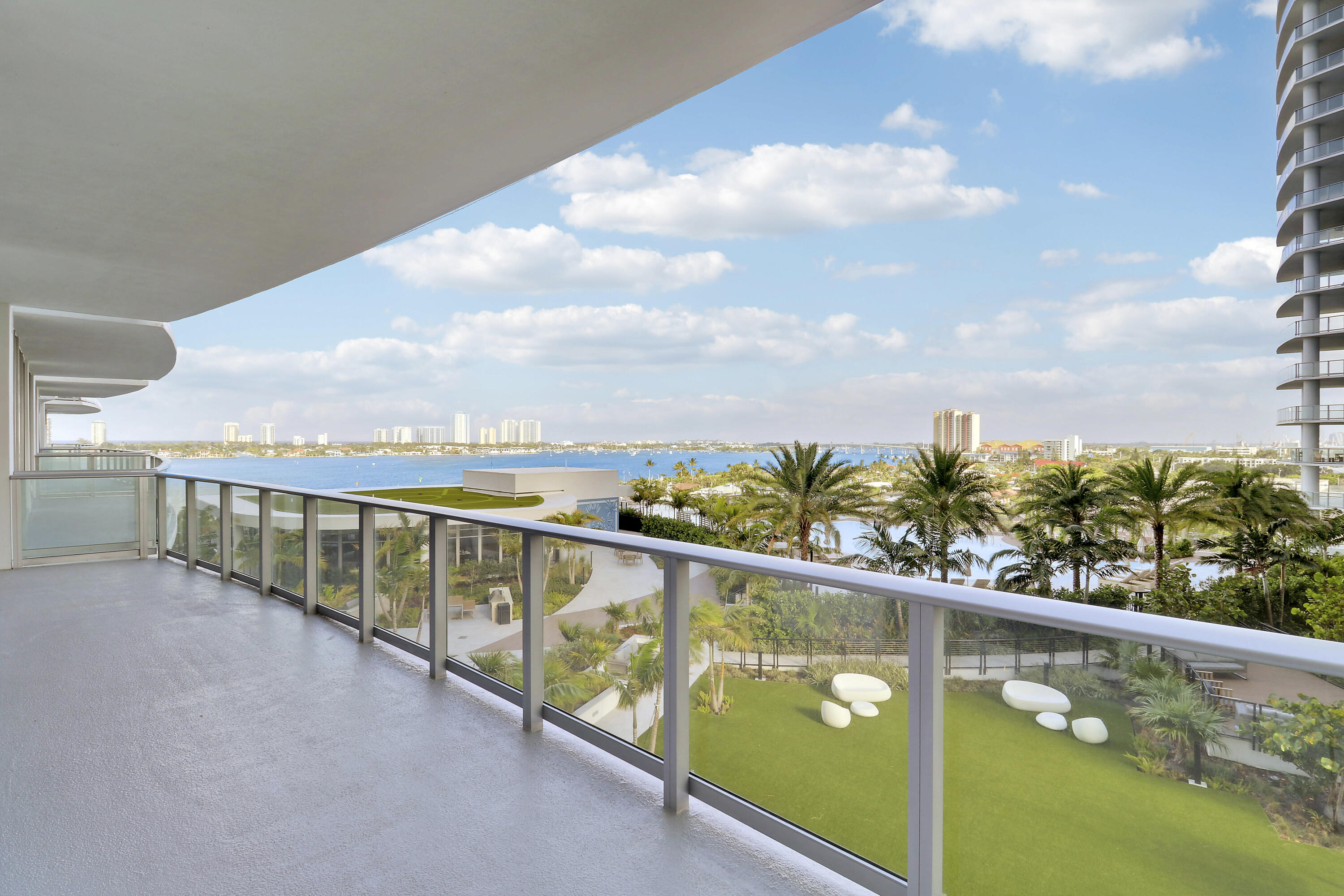 NAUTILUS 220 CONDO - Residential