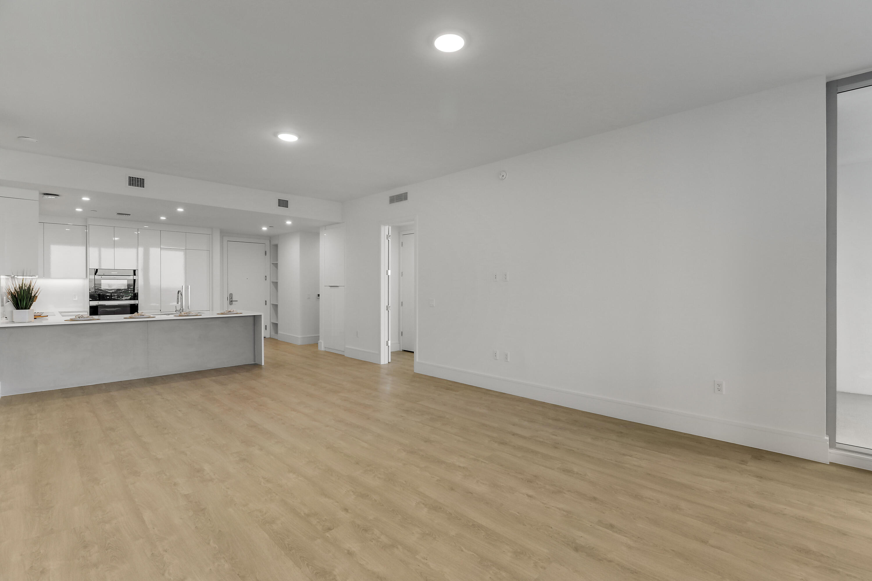 NAUTILUS 220 CONDO - Residential