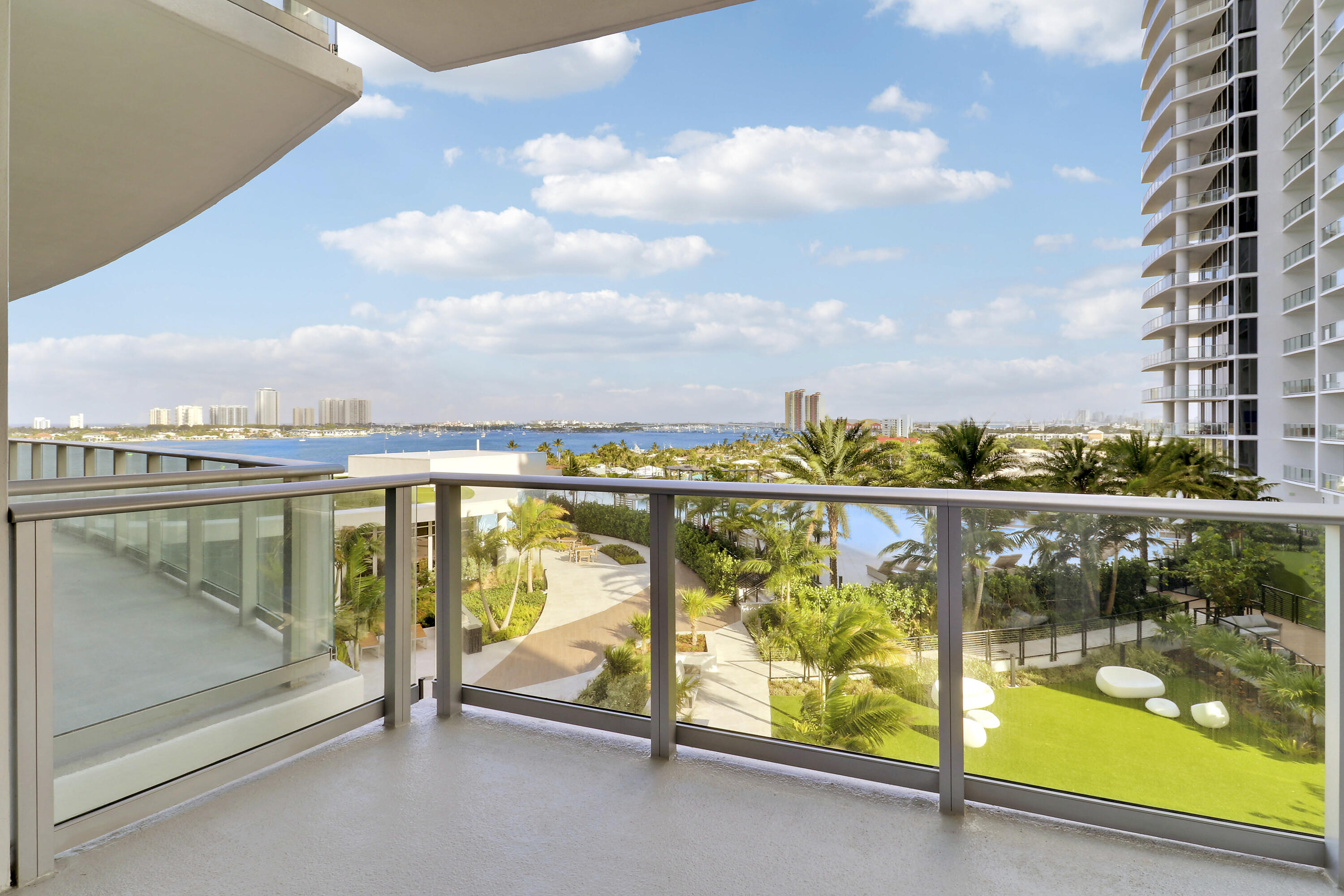 NAUTILUS 220 CONDO - Residential