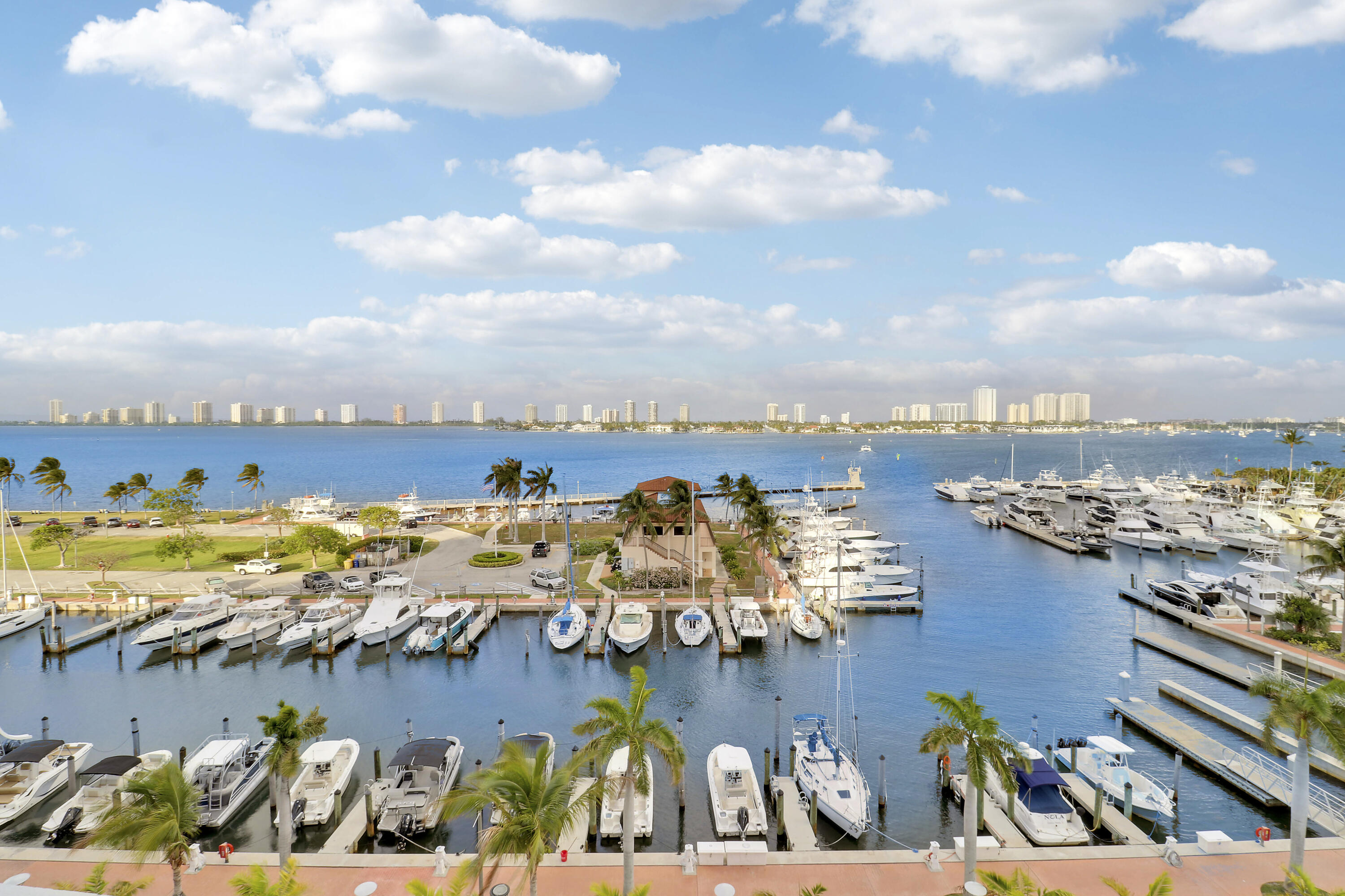 NAUTILUS 220 CONDO - Residential
