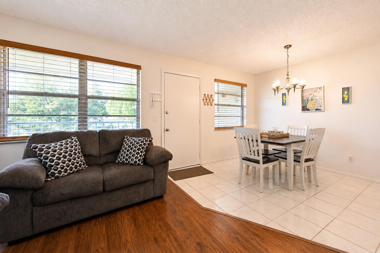 27 LAKE VISTA Trail 203