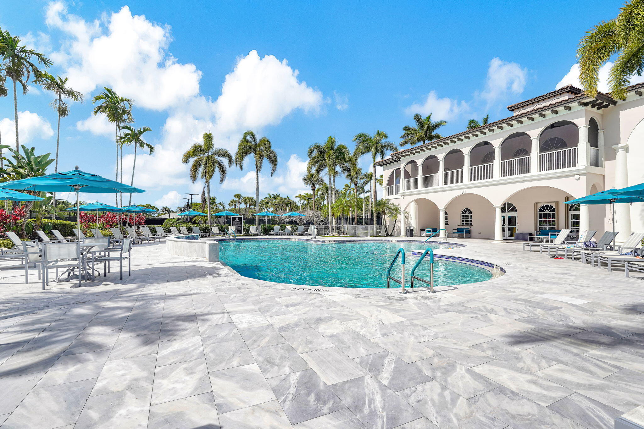 L'Hermitage : HERON BAY THREE - Residential