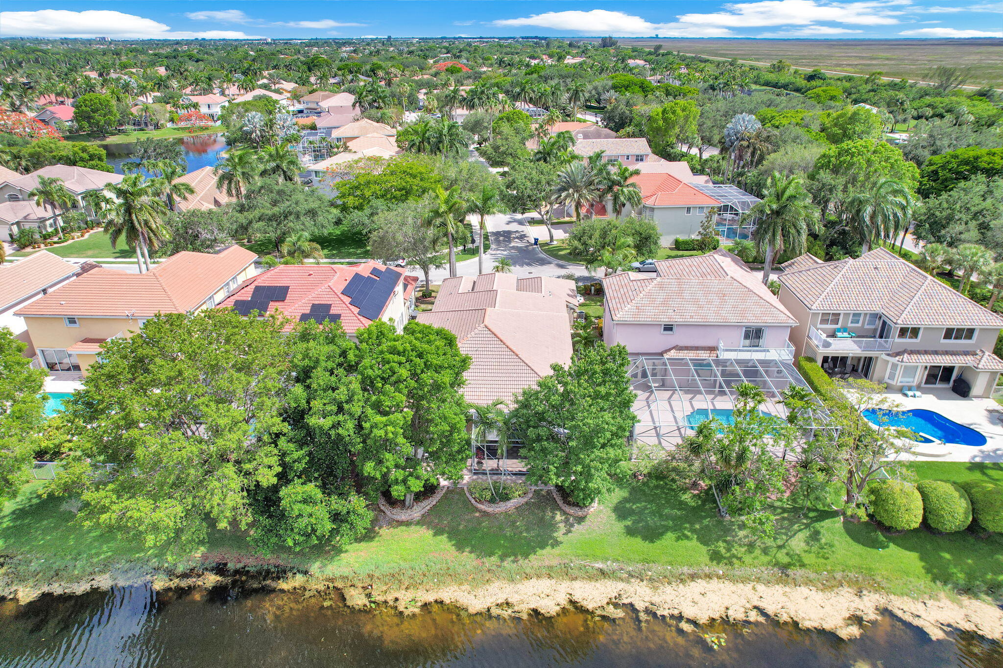 L'Hermitage : HERON BAY THREE - Residential