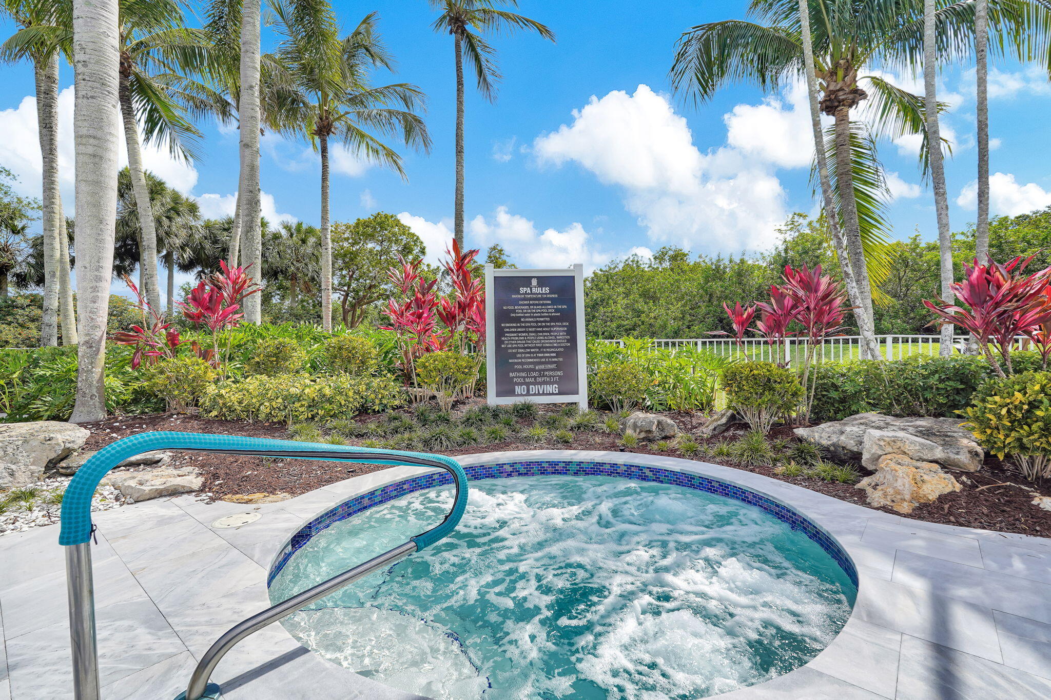 L'Hermitage : HERON BAY THREE - Residential