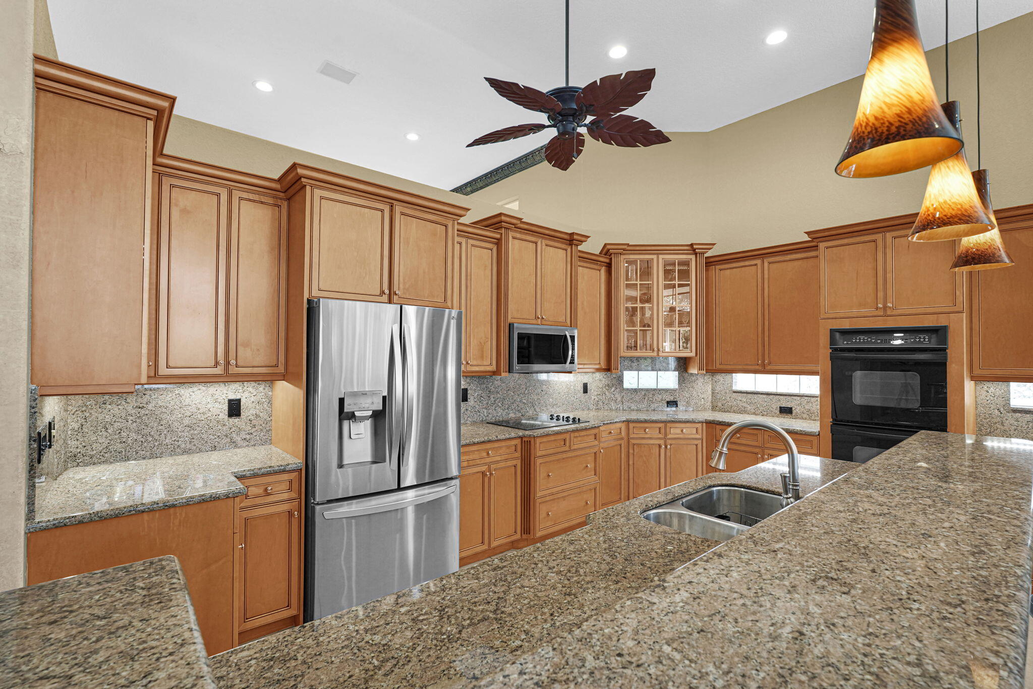 L'Hermitage : HERON BAY THREE - Residential