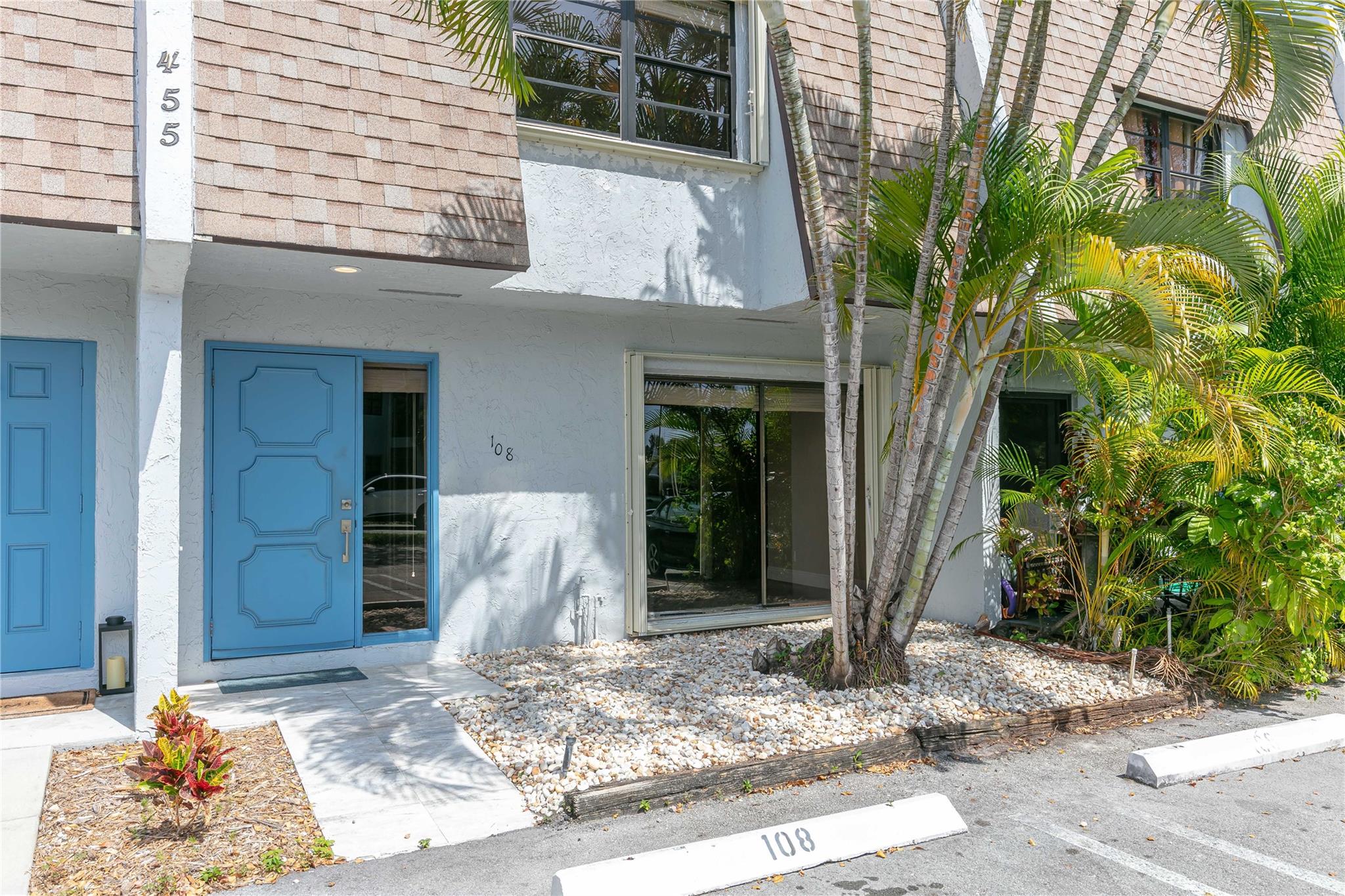 455 N Canal Point 108
