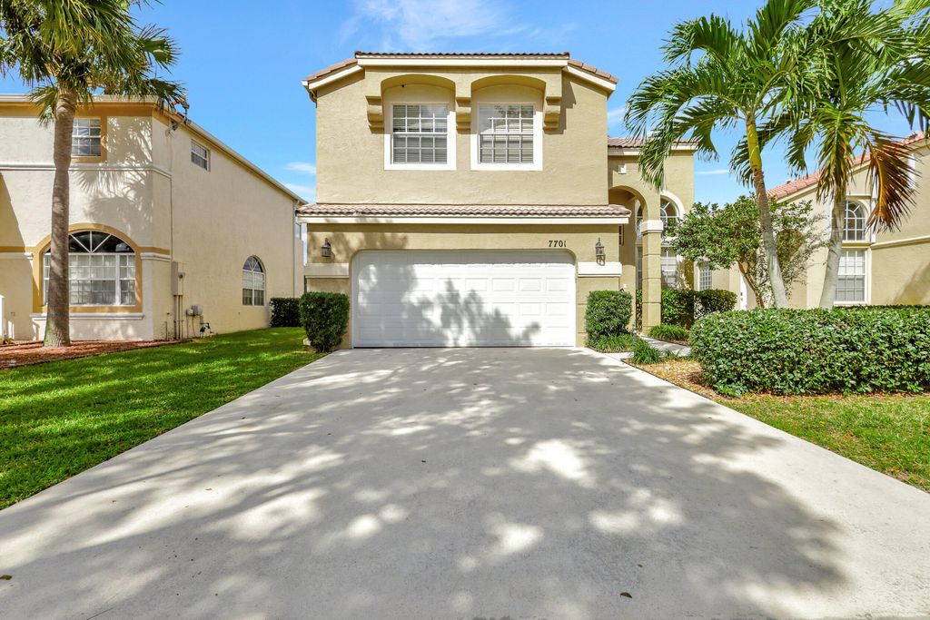Photo of 7701 Rockport Circle, Lake Worth, FL 33467 (MLS # R10960148)