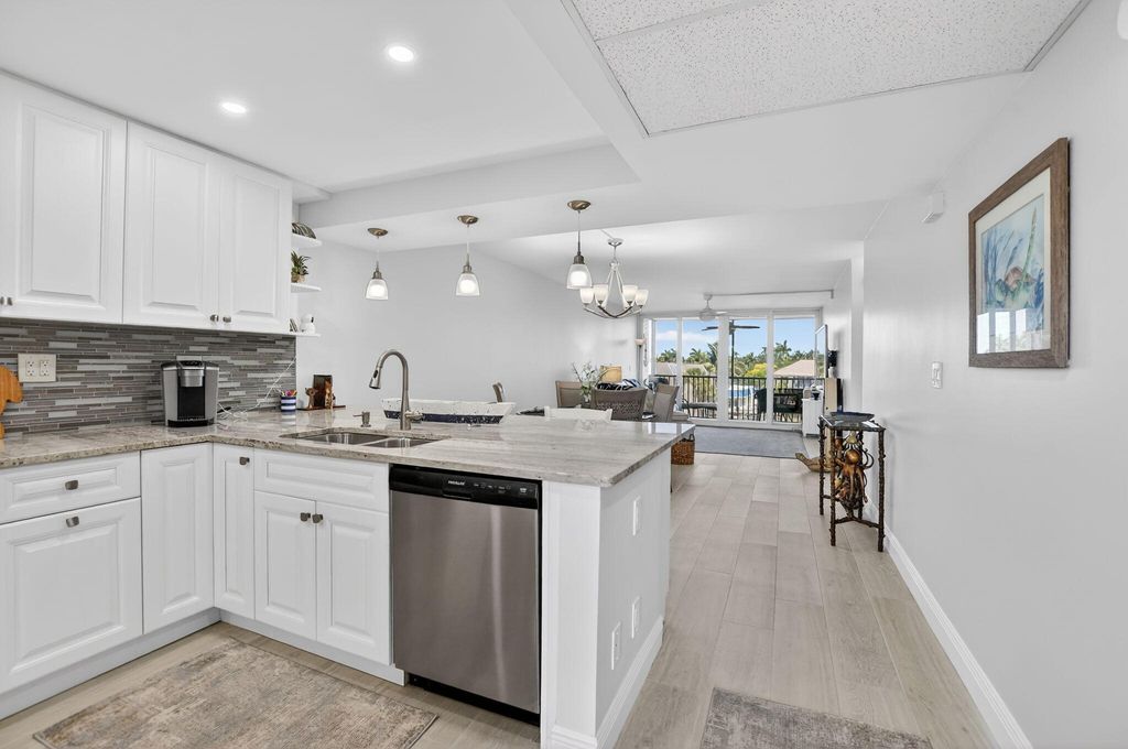 Photo of 6 Royal Palm Way #409, Boca Raton, FL 33432 (MLS # B26012861)