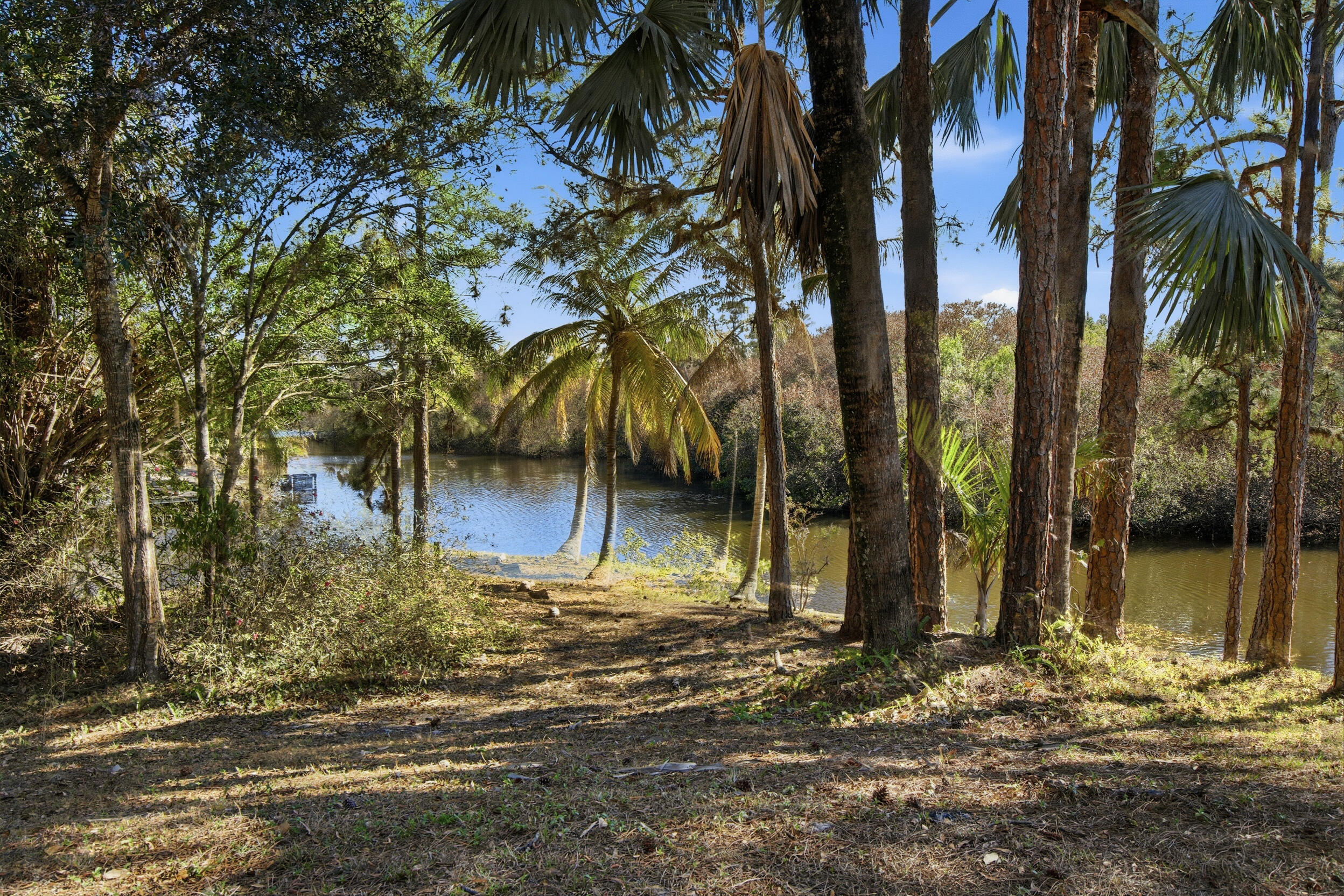 5248 SW Anhinga Avenue