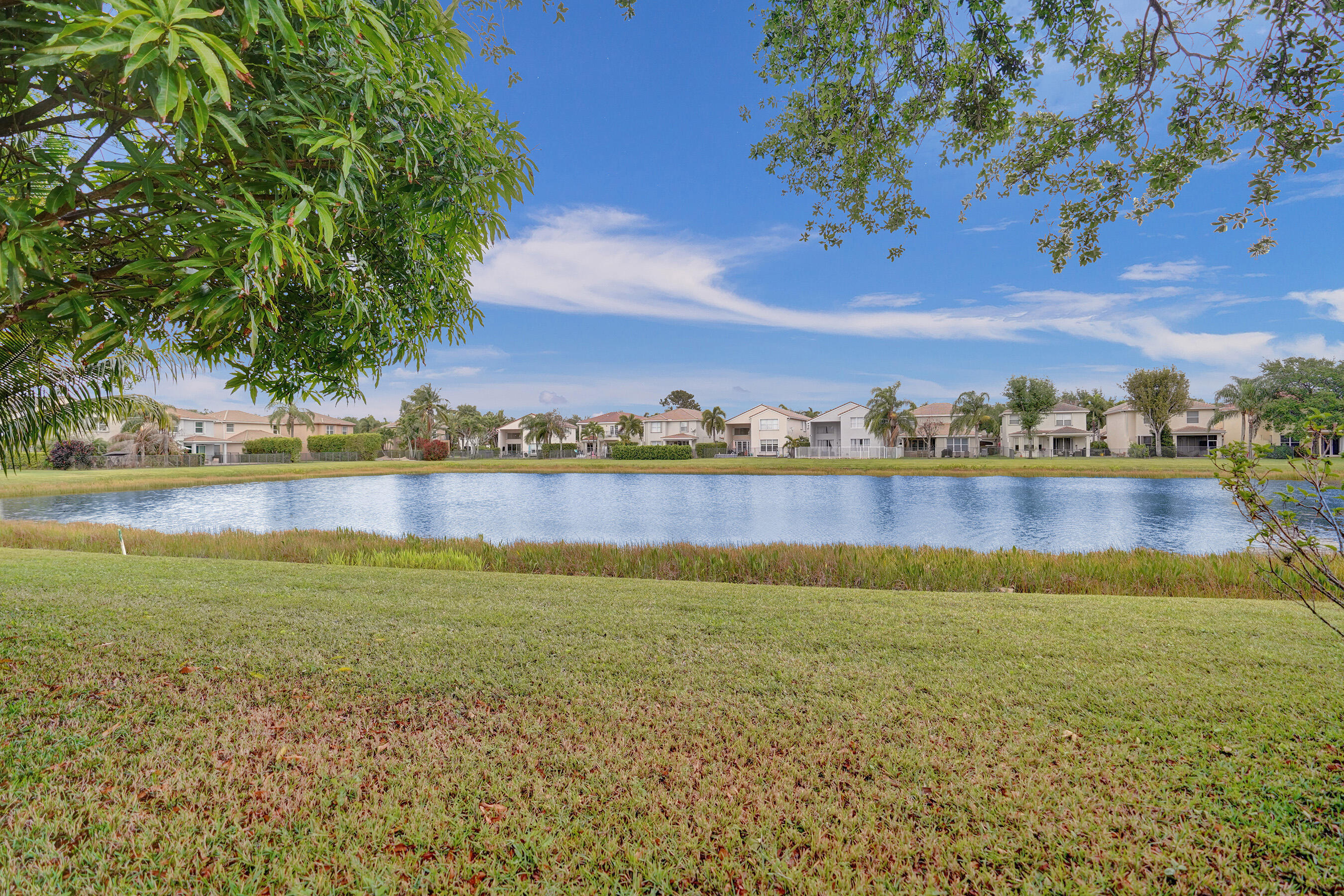 CANYON ISLES 1 - Residential Lease