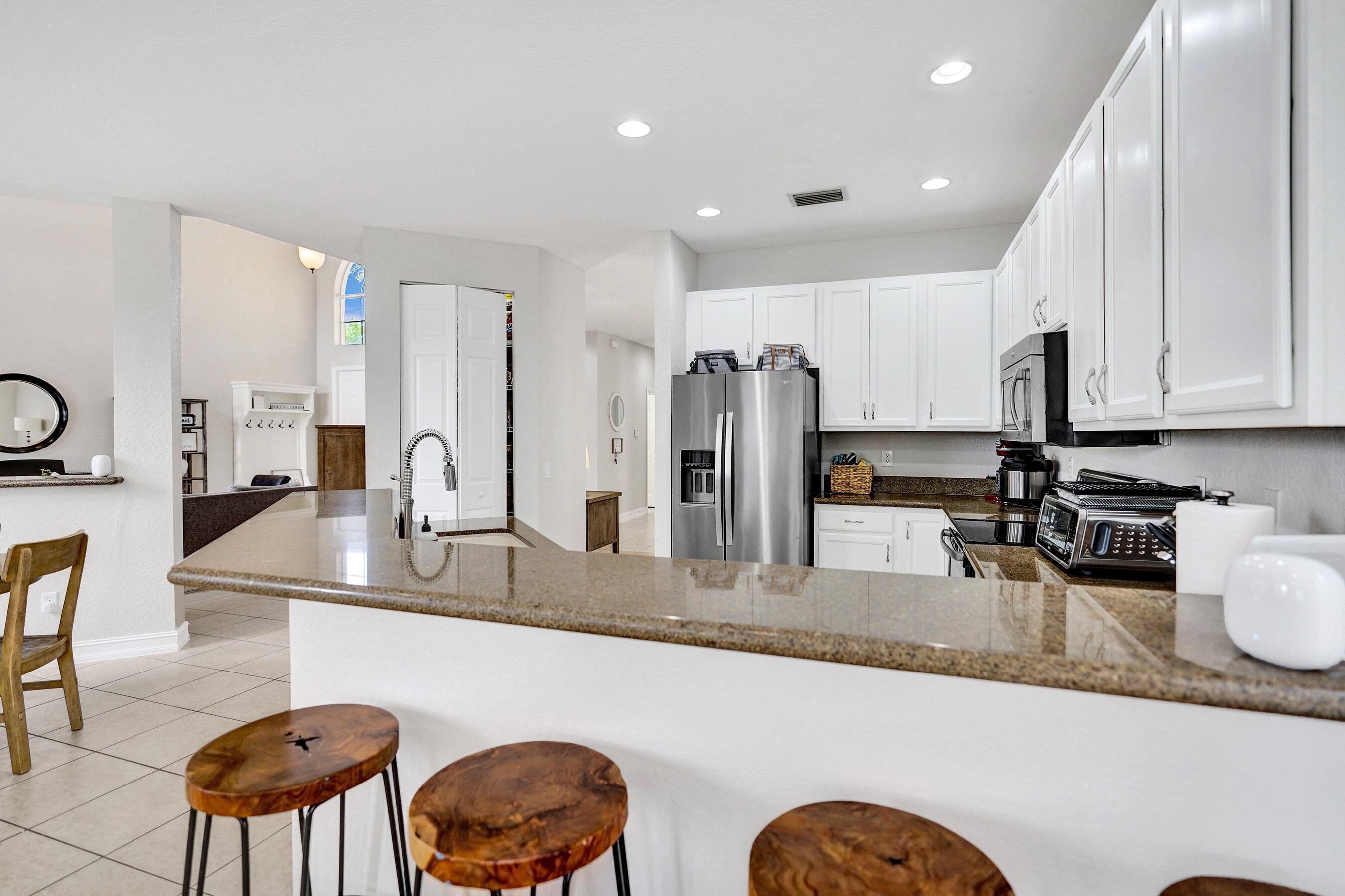 CANYON ISLES 1 - Residential Lease