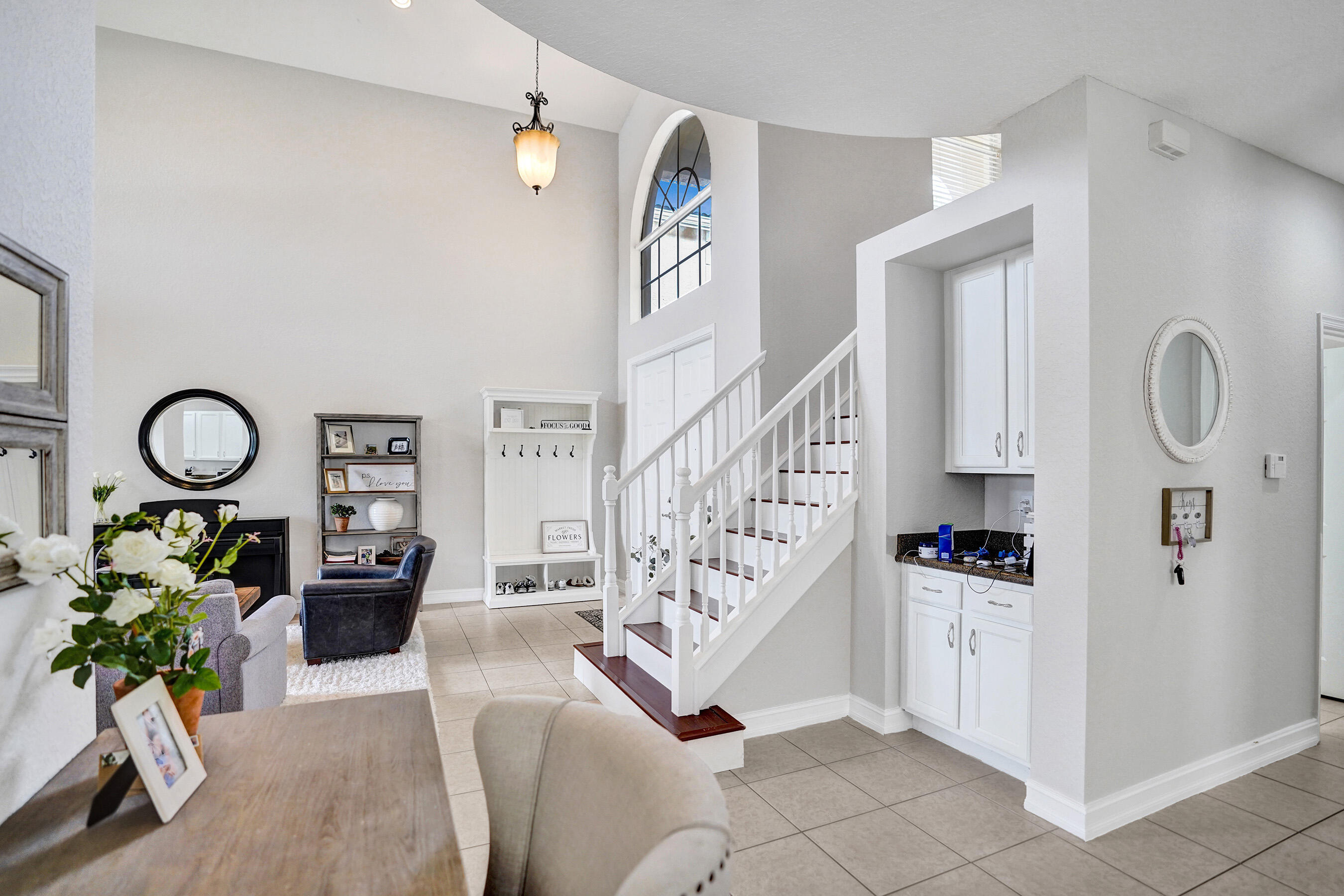 CANYON ISLES 1 - Residential Lease