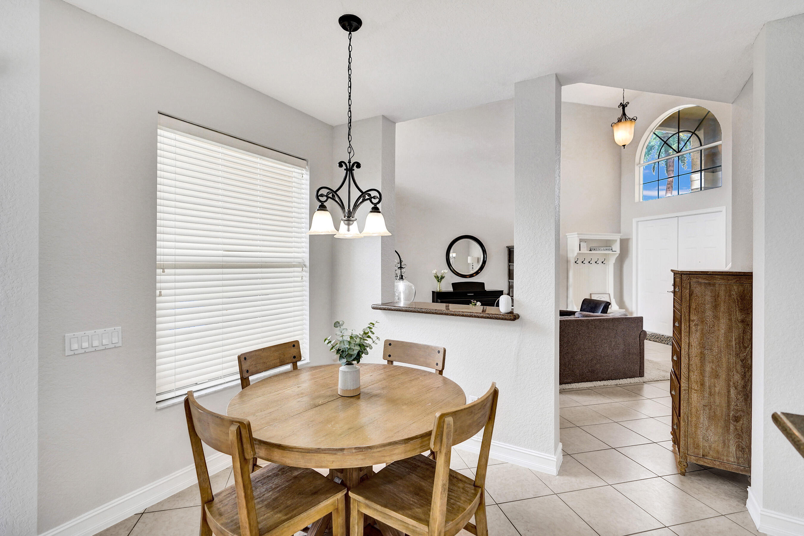 CANYON ISLES 1 - Residential Lease