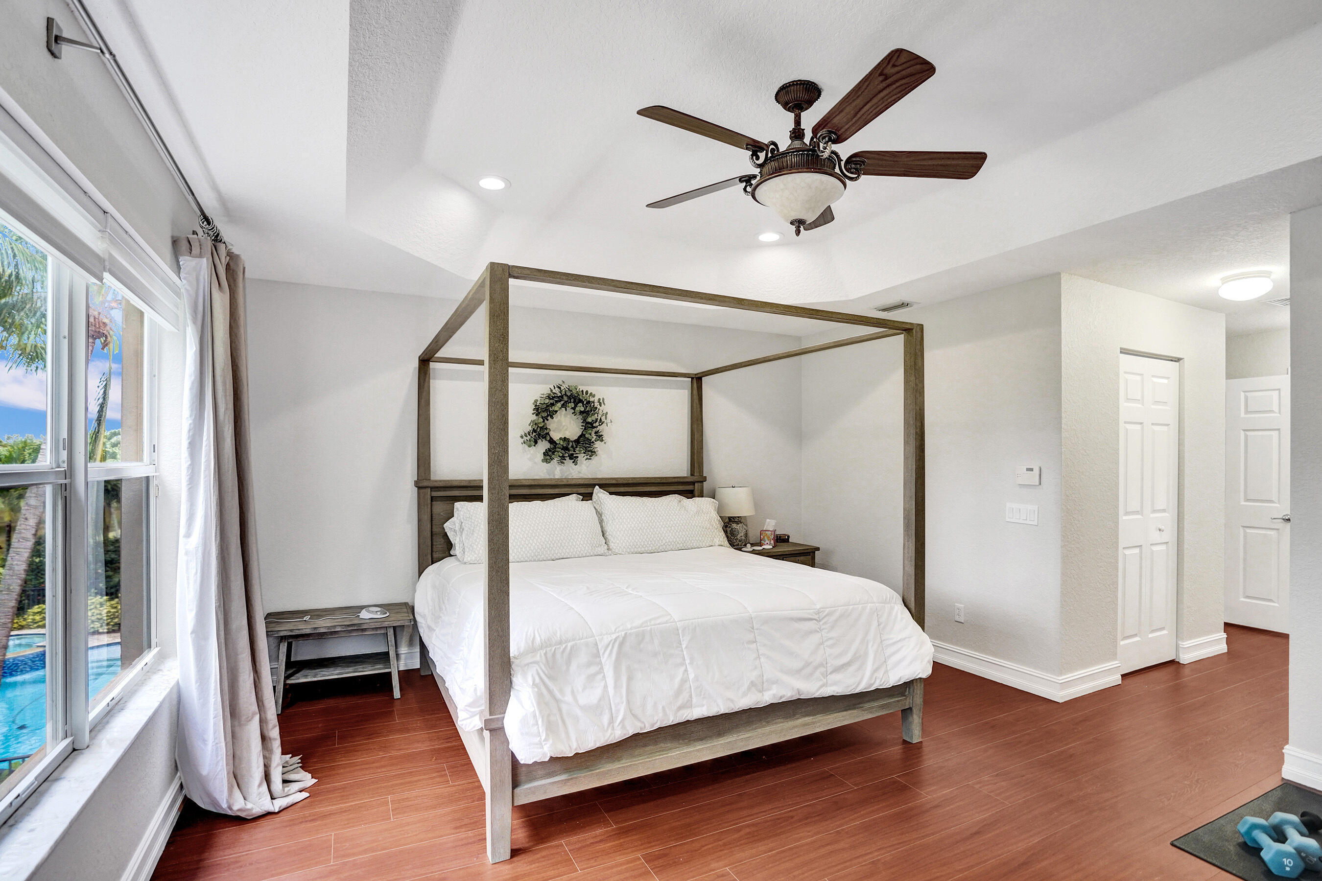 CANYON ISLES 1 - Residential Lease