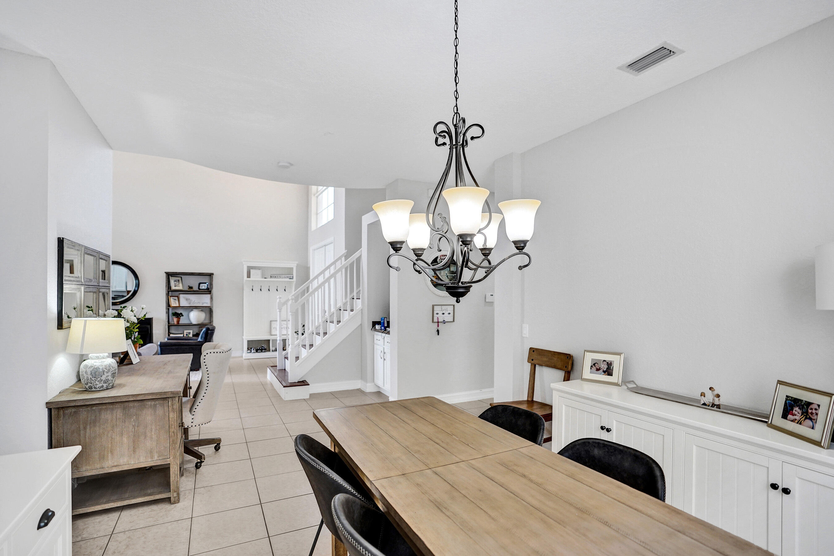 CANYON ISLES 1 - Residential Lease