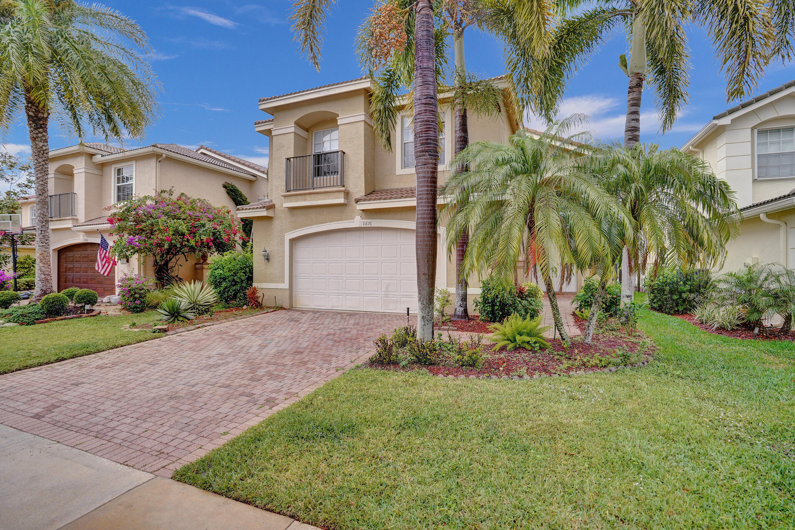 CANYON ISLES 1 - Residential Lease