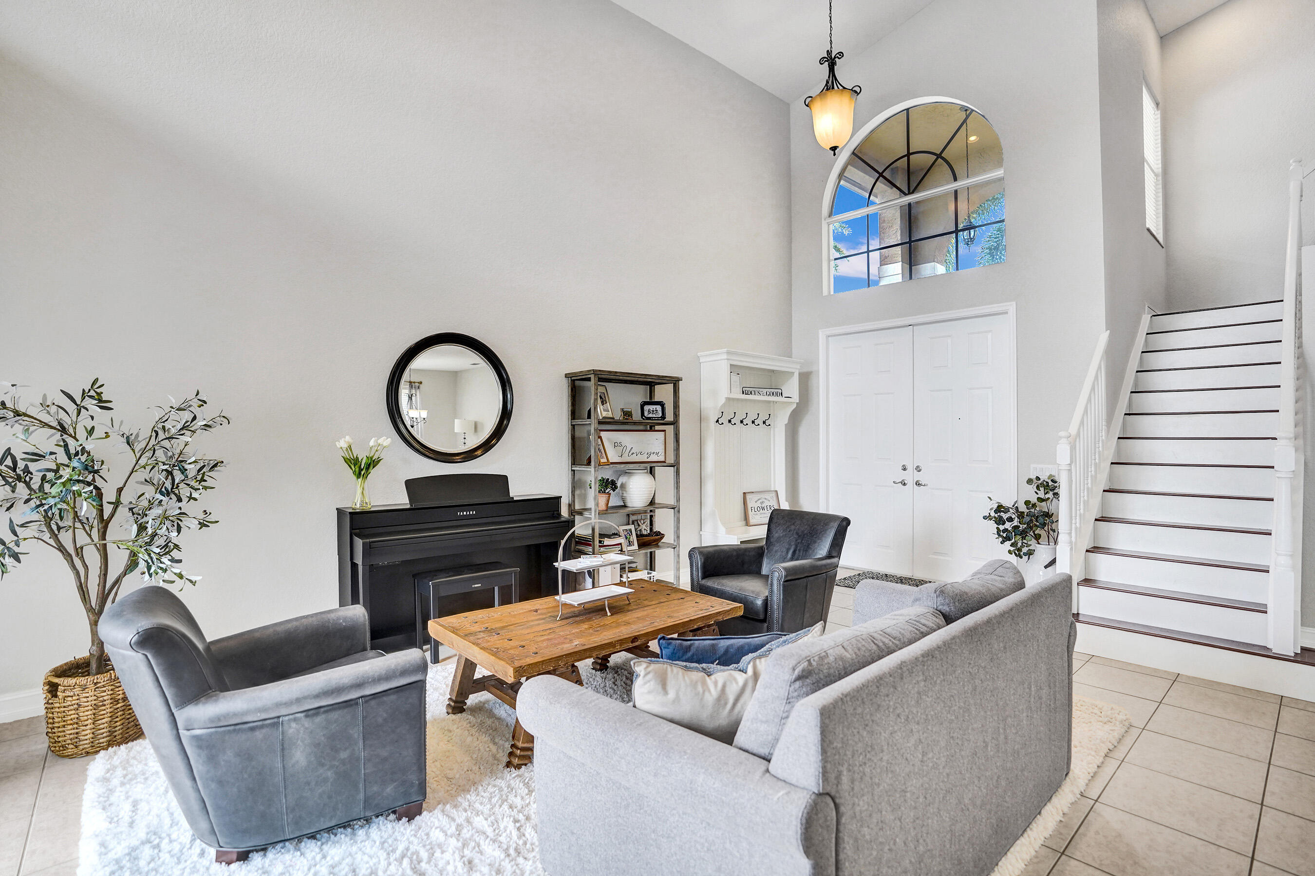 CANYON ISLES 1 - Residential Lease