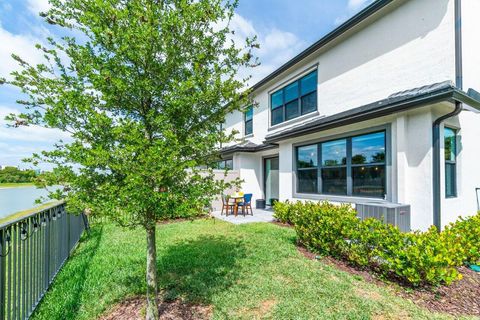 A home in Oakland Park