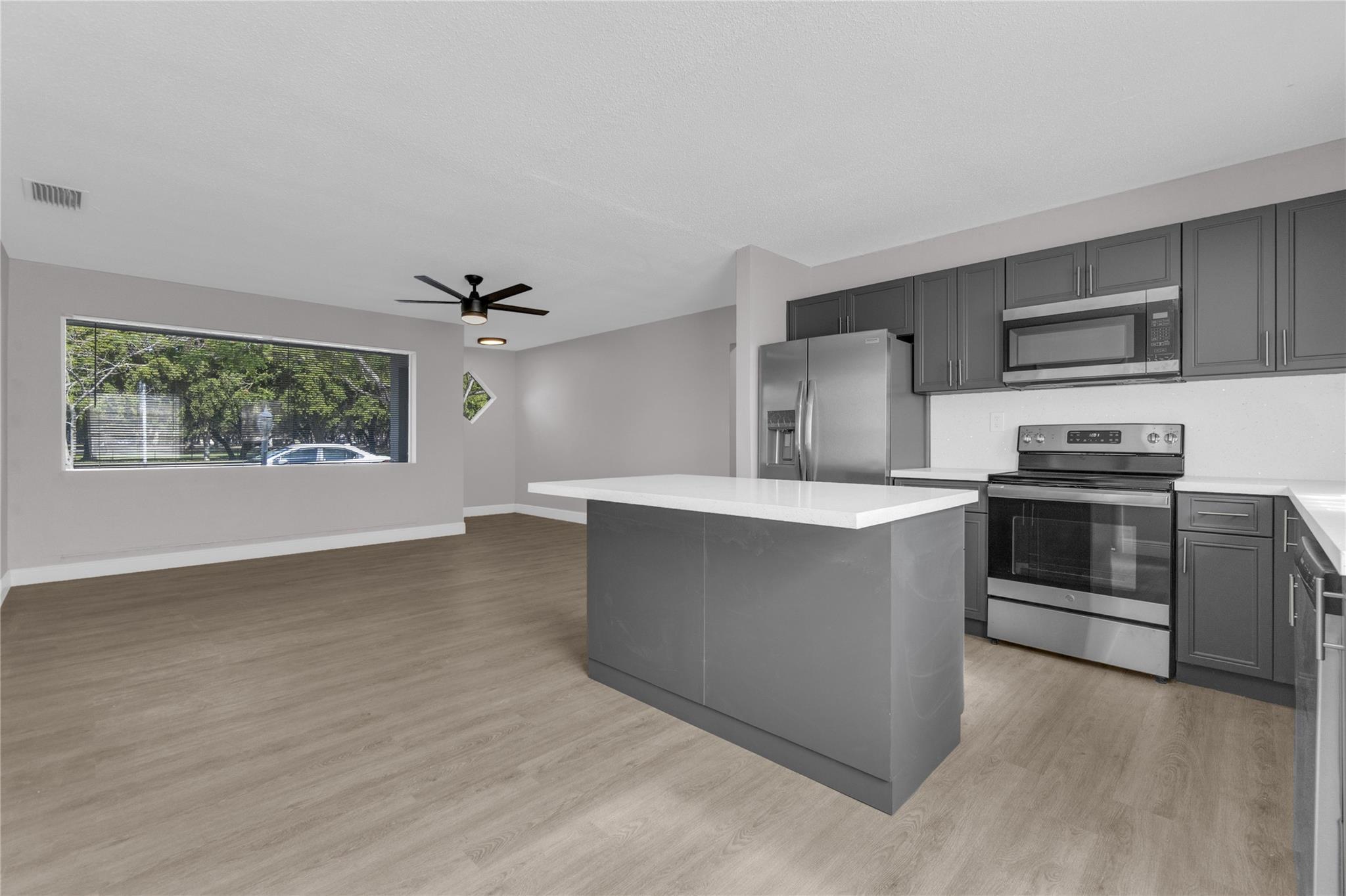 SHERIDAN LAKES - Residential