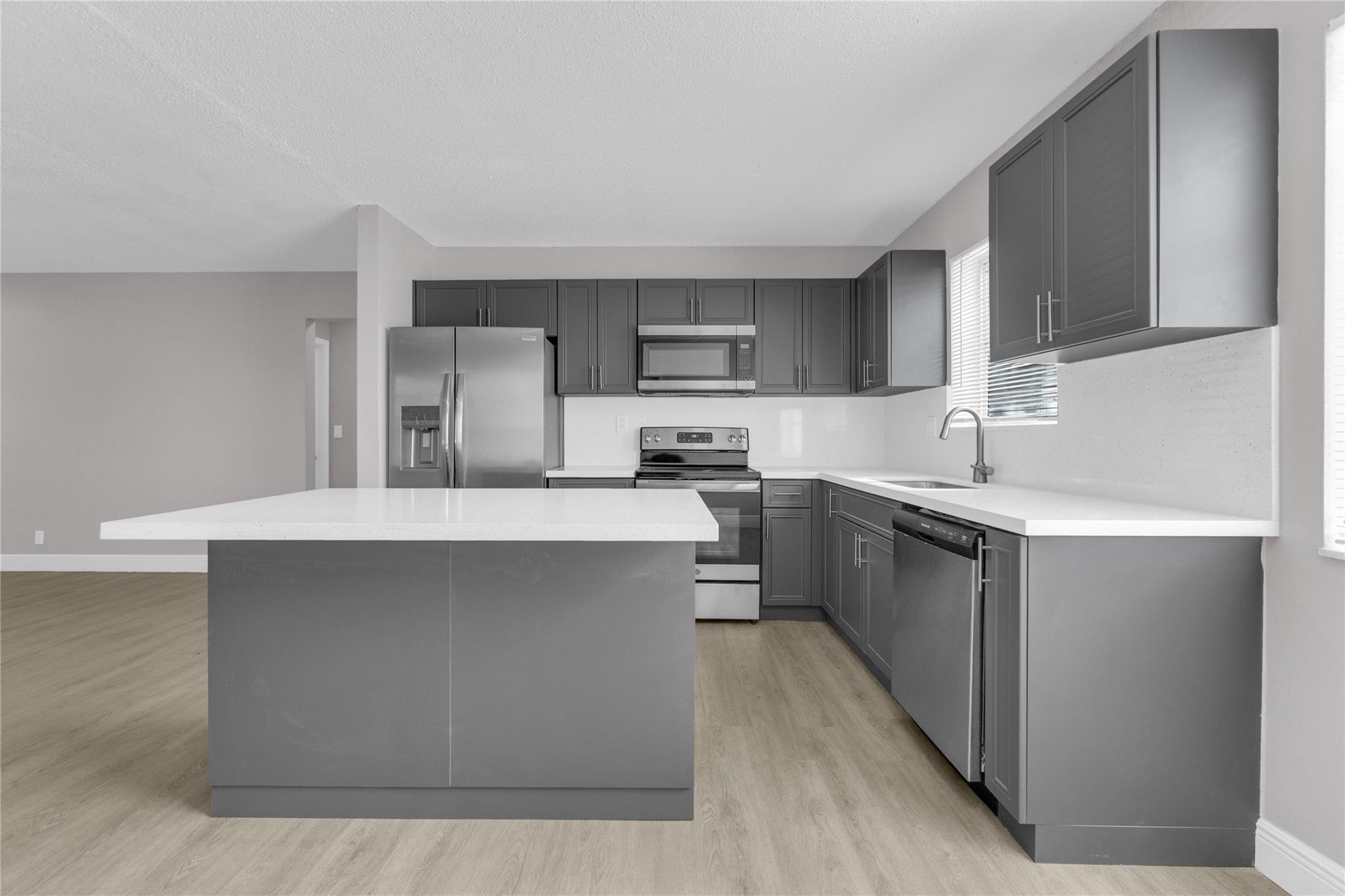 SHERIDAN LAKES - Residential