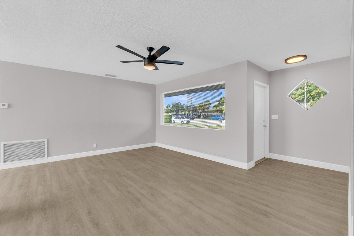 SHERIDAN LAKES - Residential