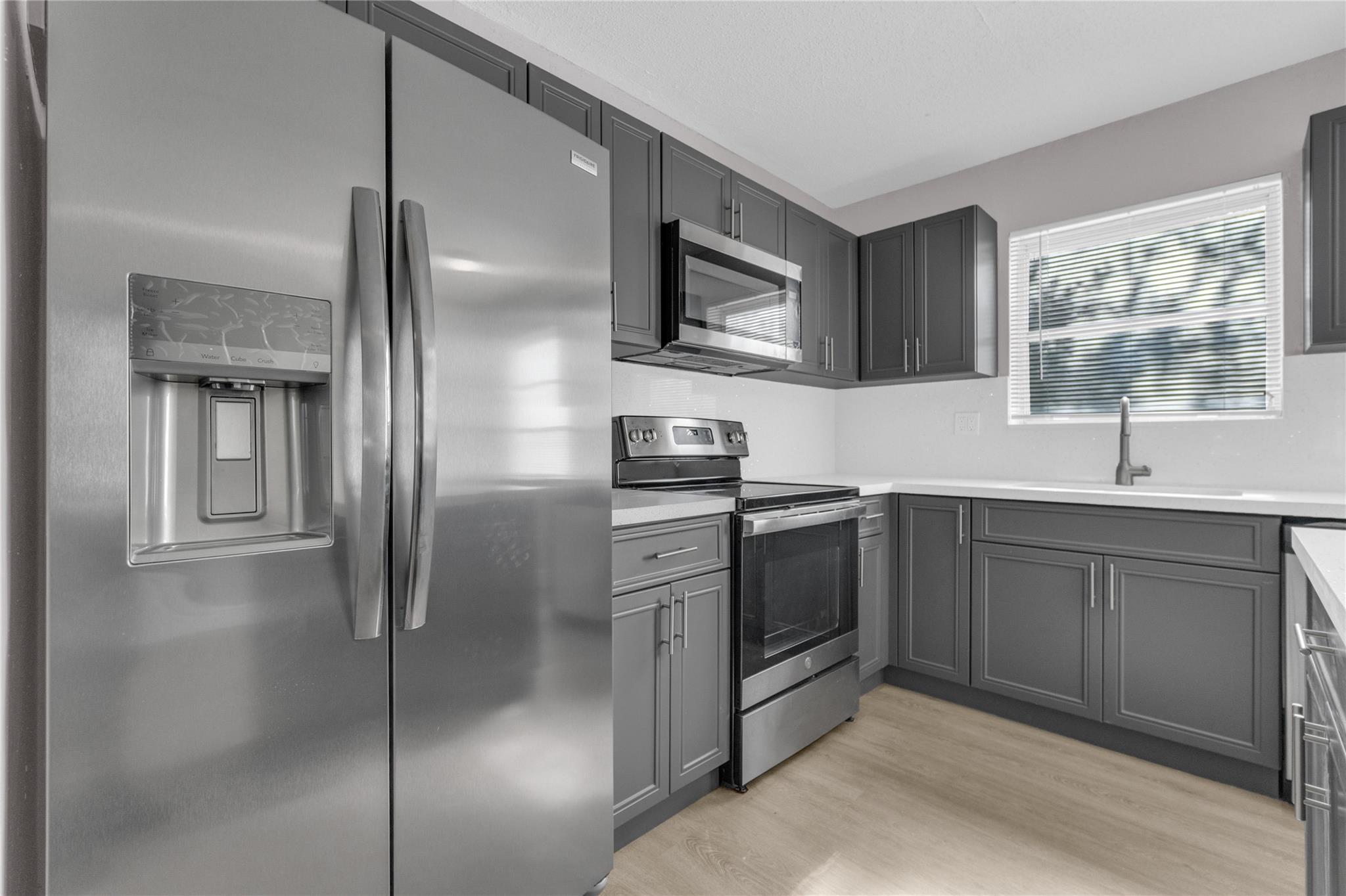 SHERIDAN LAKES - Residential