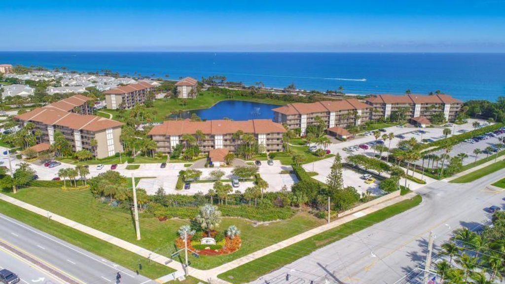 Photo of 501 S Seas Drive #102, Jupiter, FL 33477 (MLS # R10678734)
