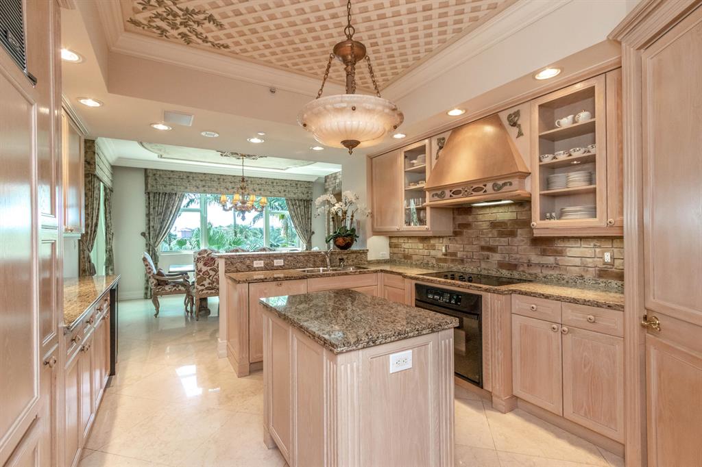 MIZNER GRAND CONDO - Residential