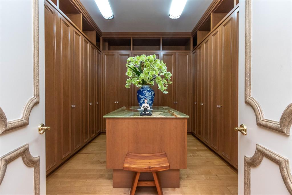 MIZNER GRAND CONDO - Residential