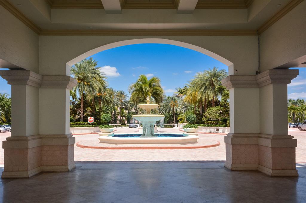 MIZNER GRAND CONDO - Residential