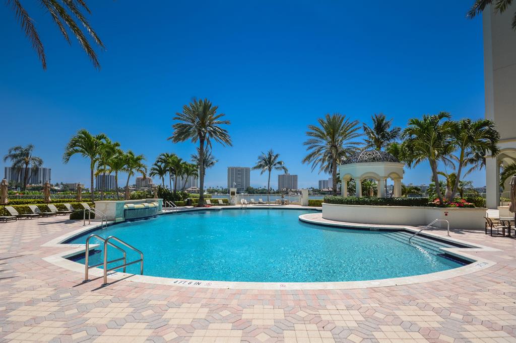MIZNER GRAND CONDO - Residential