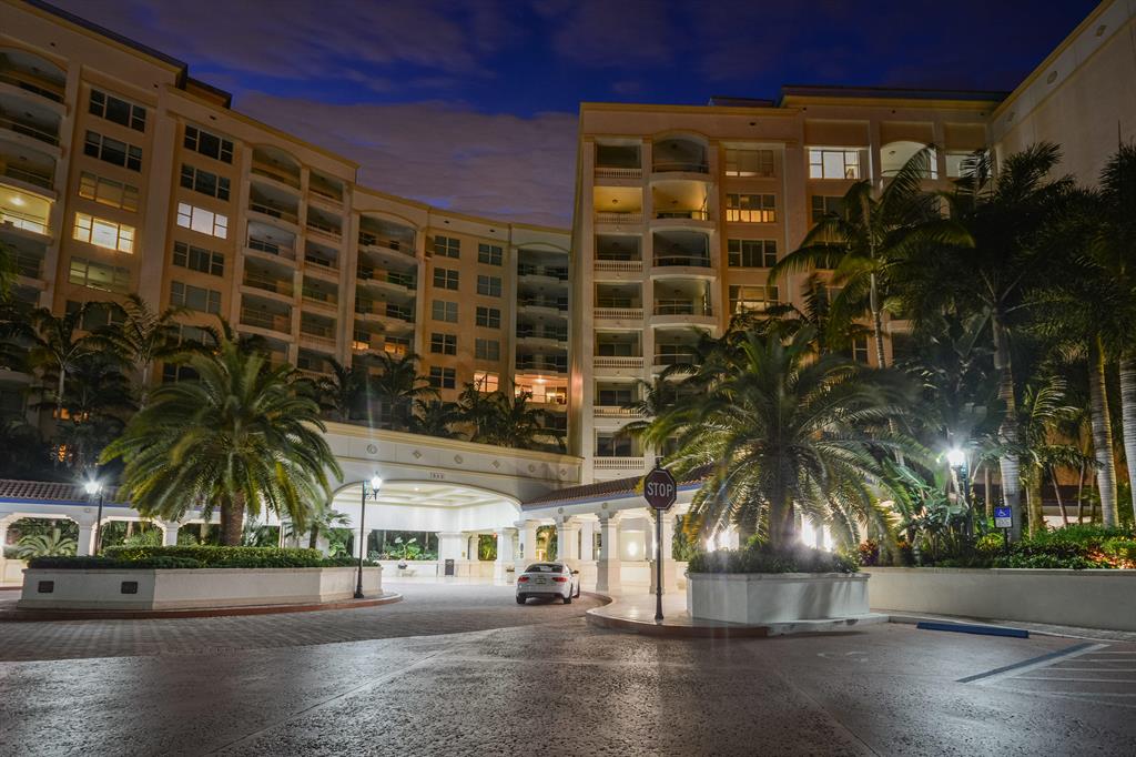 MIZNER GRAND CONDO - Residential
