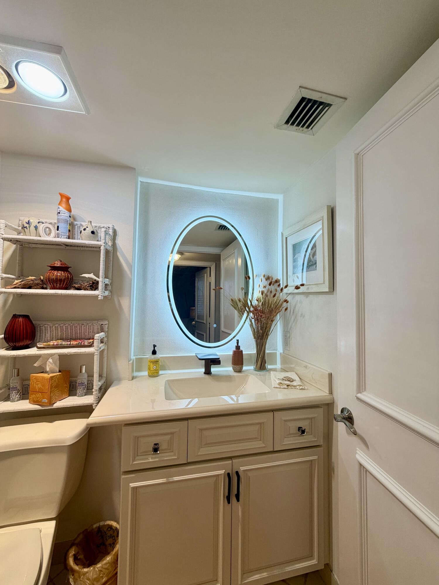 TIARA TOWERS CONDOMINIUM - Residential