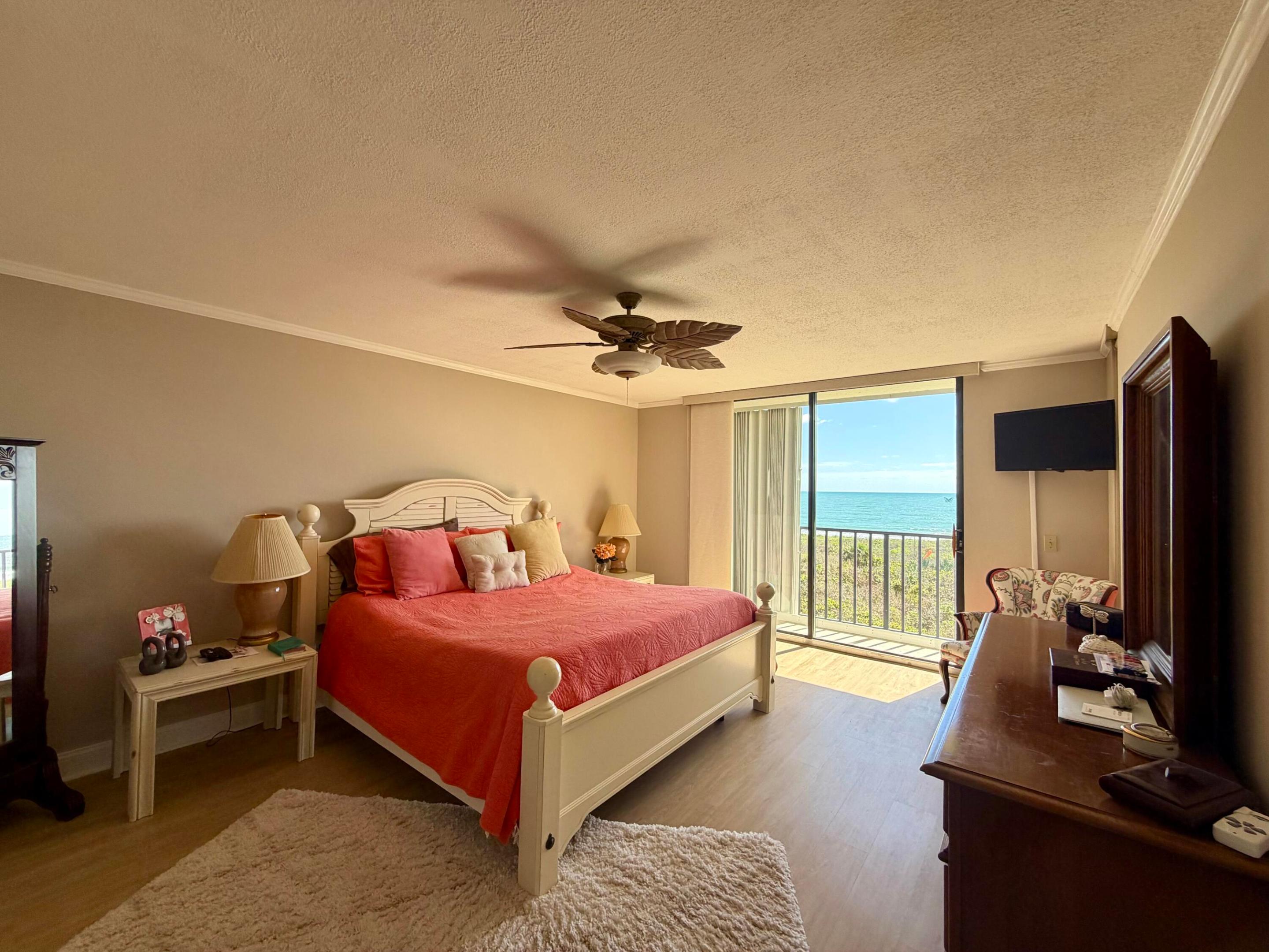 TIARA TOWERS CONDOMINIUM - Residential