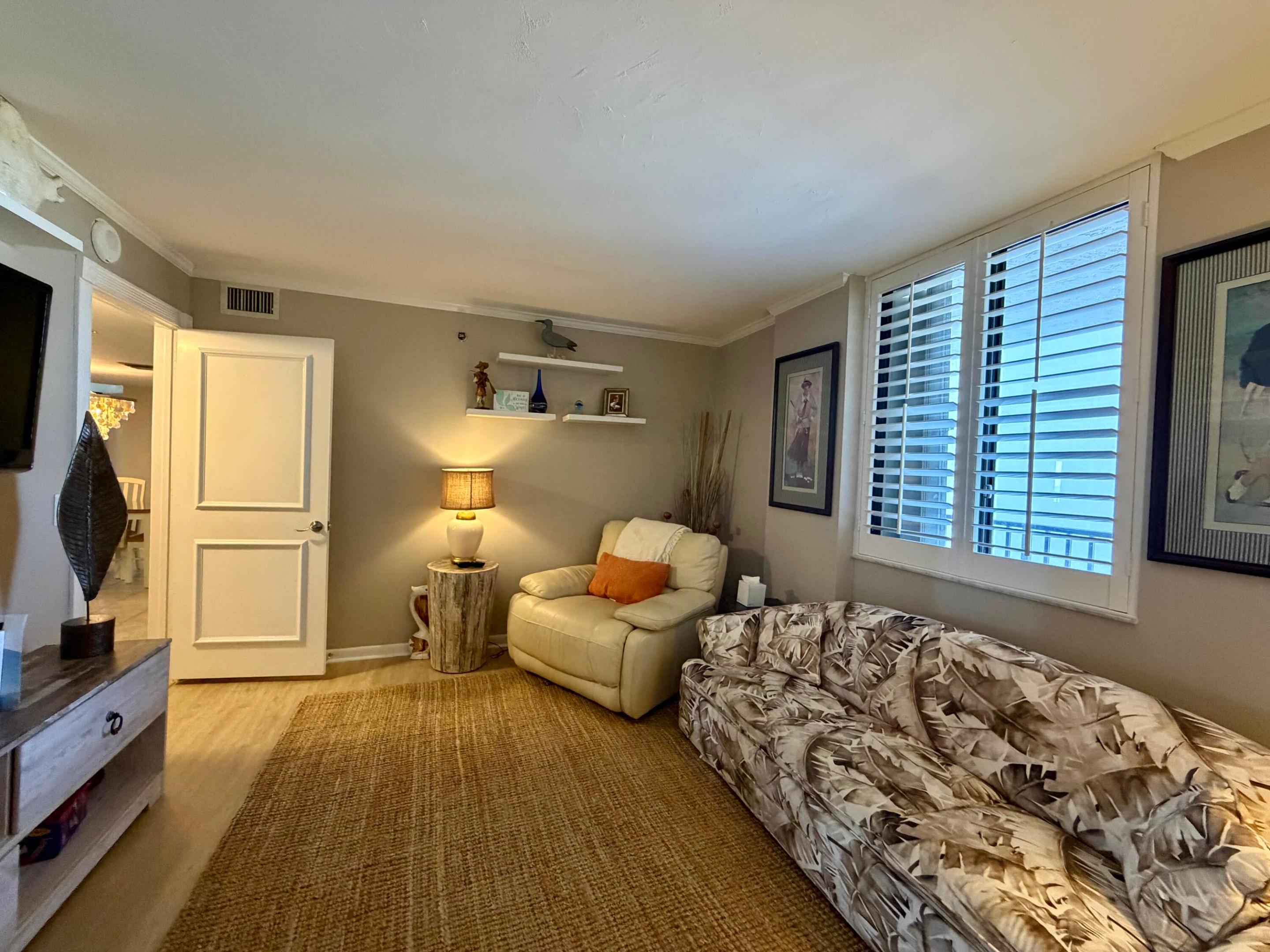 TIARA TOWERS CONDOMINIUM - Residential