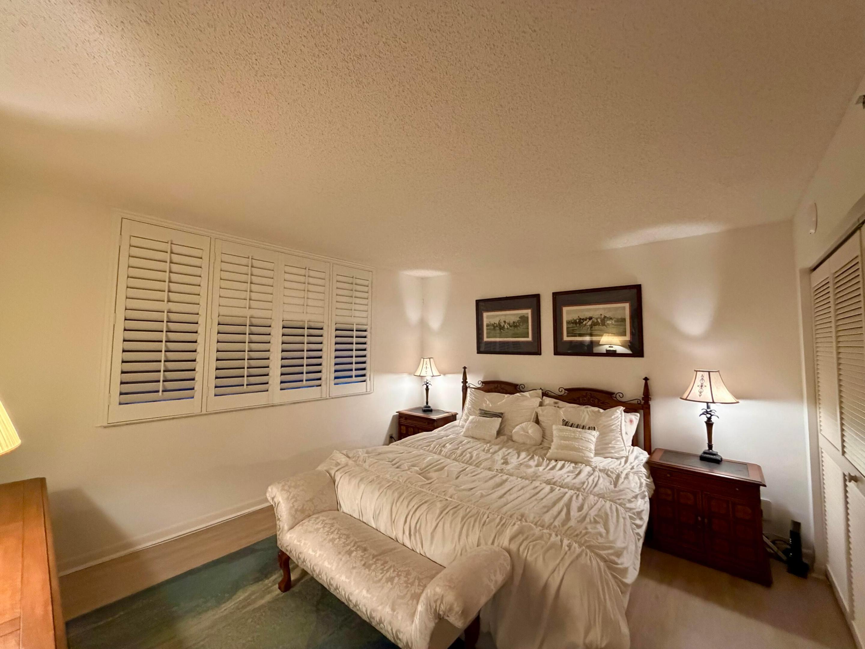 TIARA TOWERS CONDOMINIUM - Residential