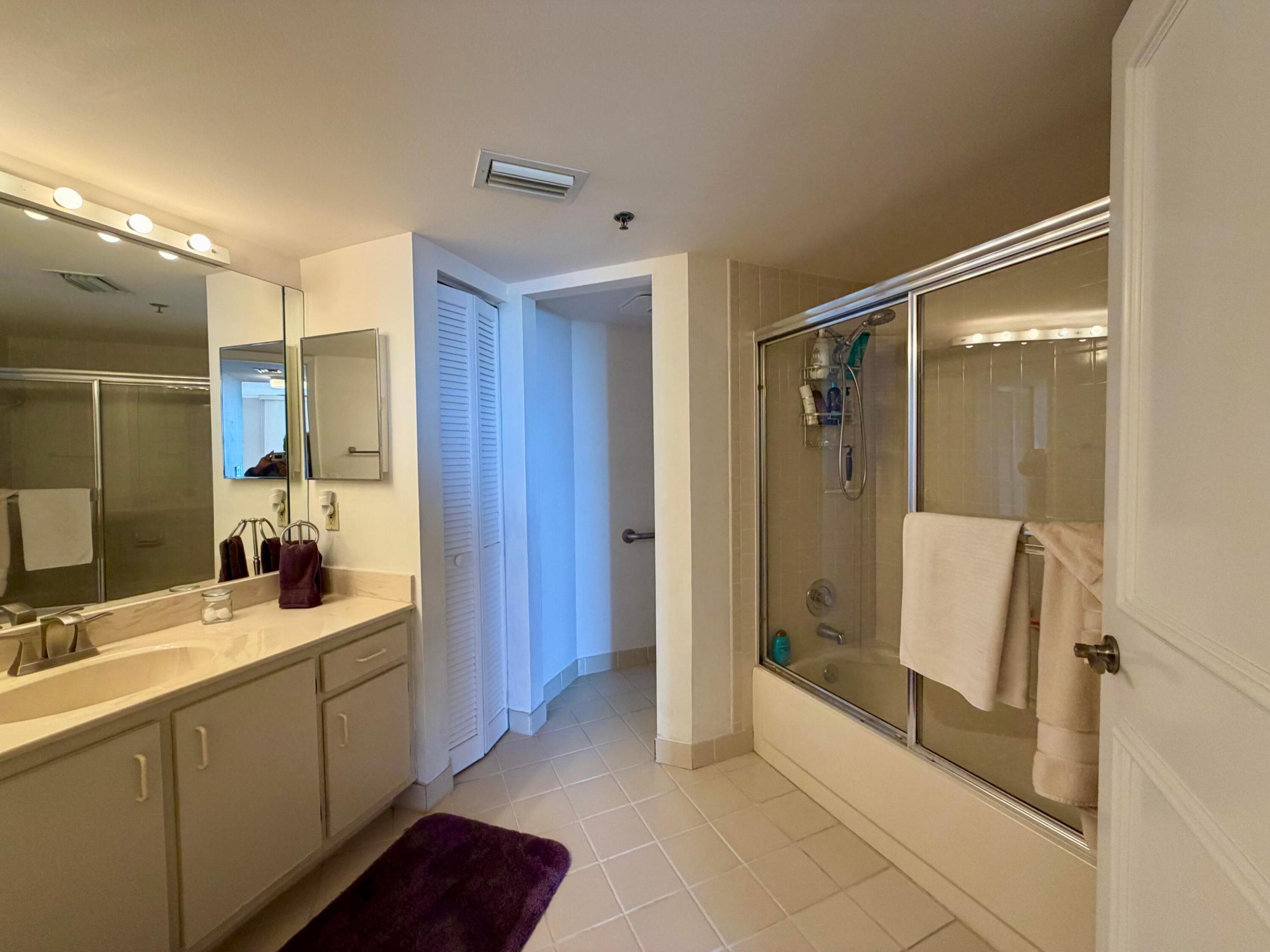 TIARA TOWERS CONDOMINIUM - Residential