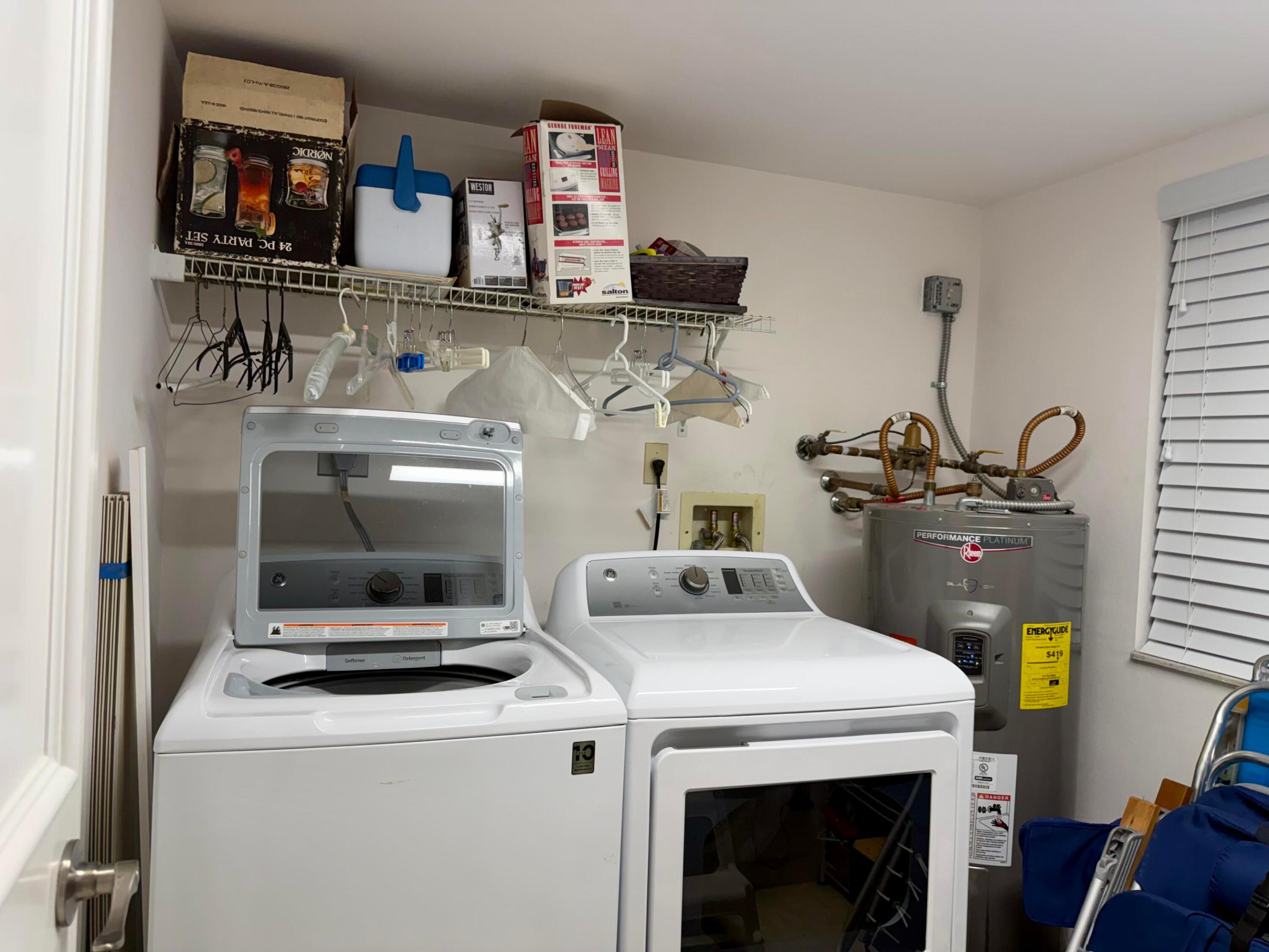 TIARA TOWERS CONDOMINIUM - Residential