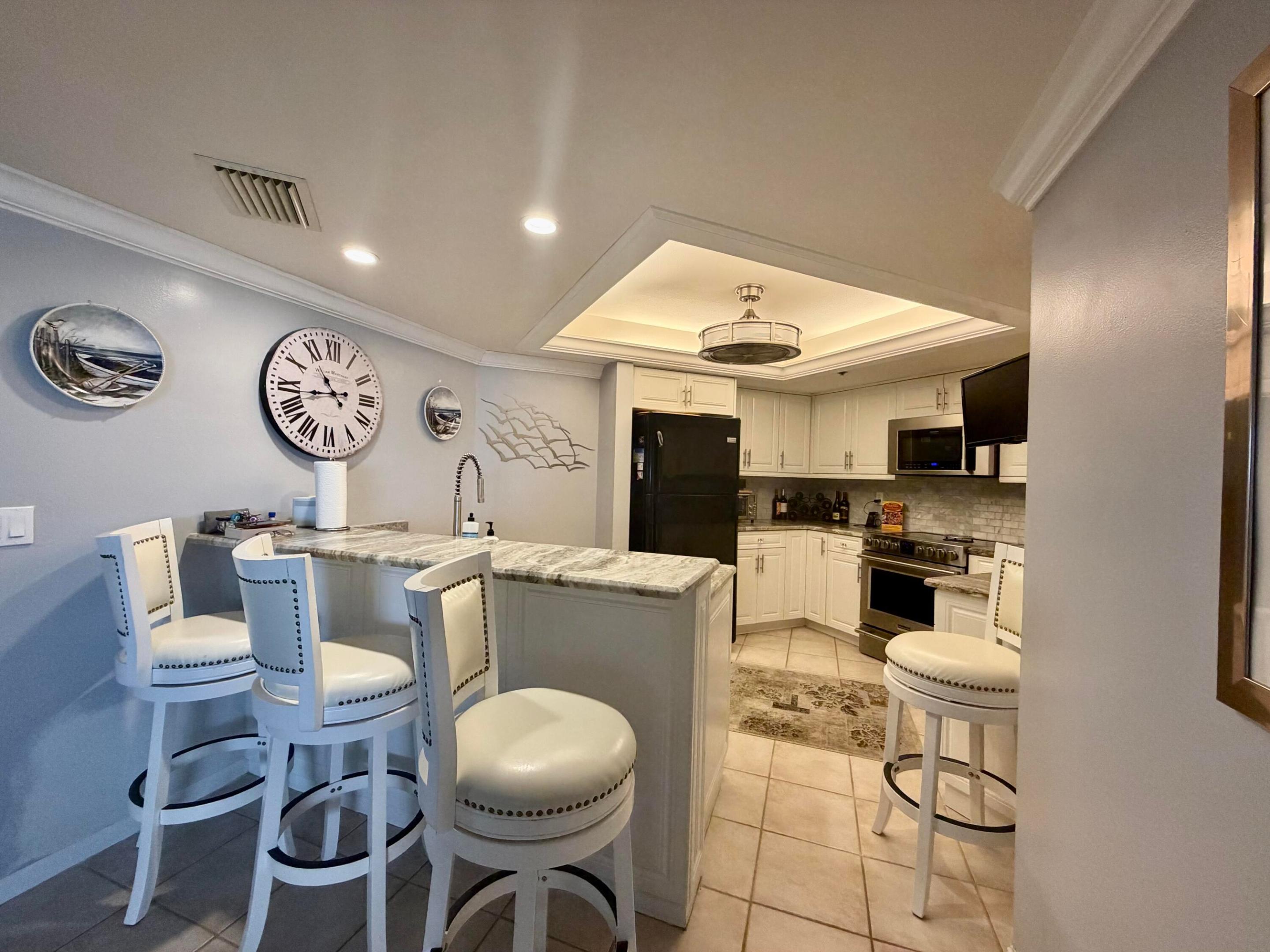 TIARA TOWERS CONDOMINIUM - Residential