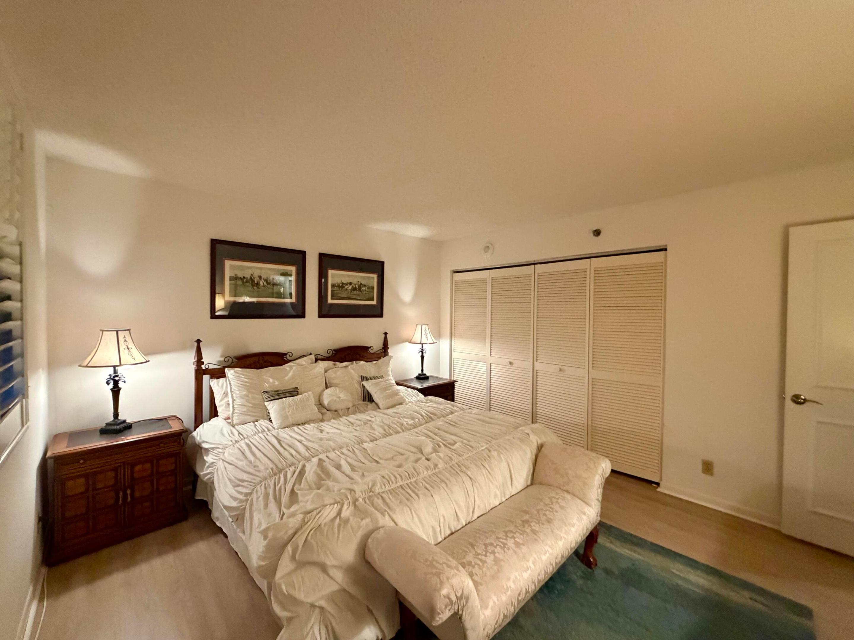 TIARA TOWERS CONDOMINIUM - Residential