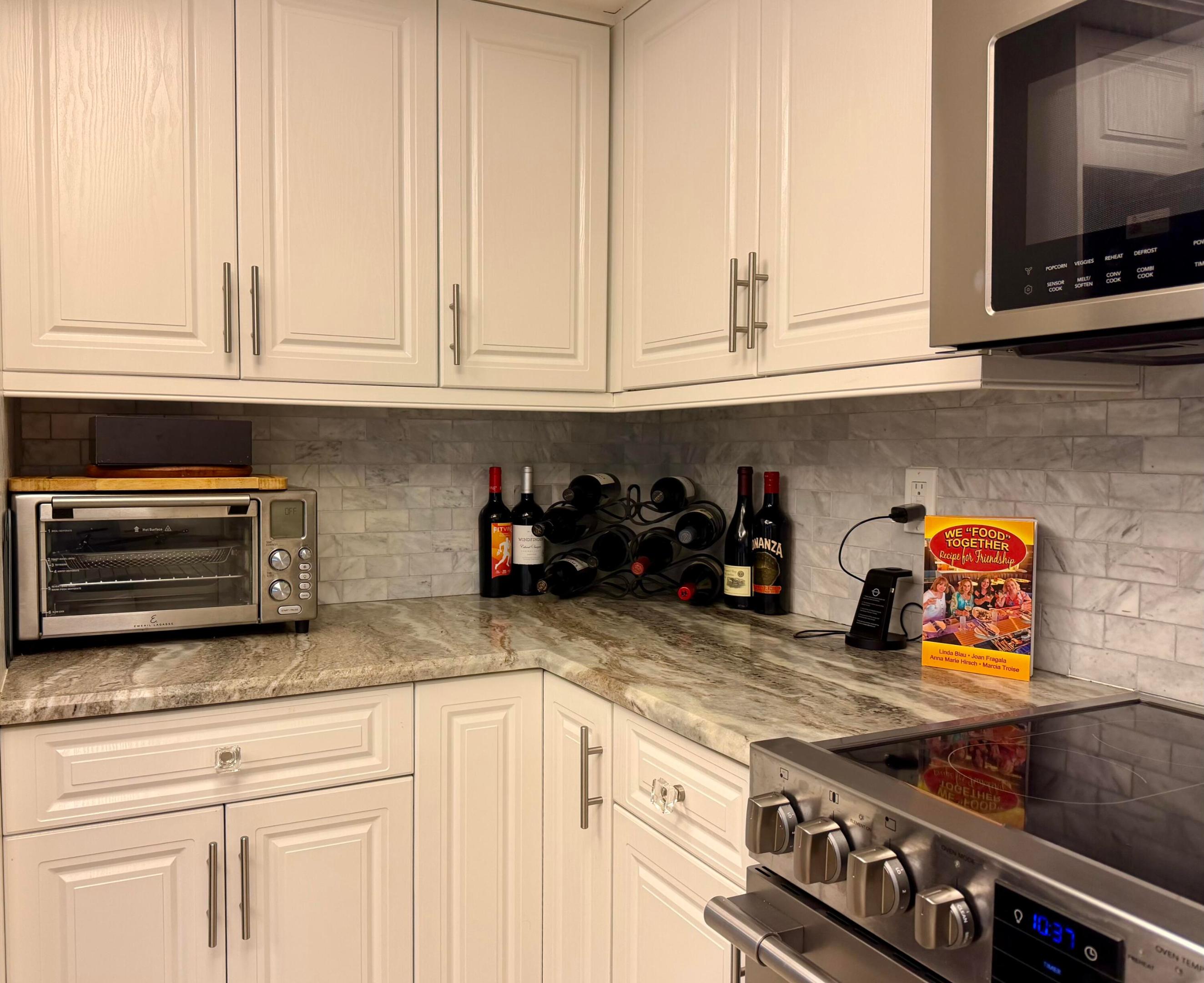 TIARA TOWERS CONDOMINIUM - Residential